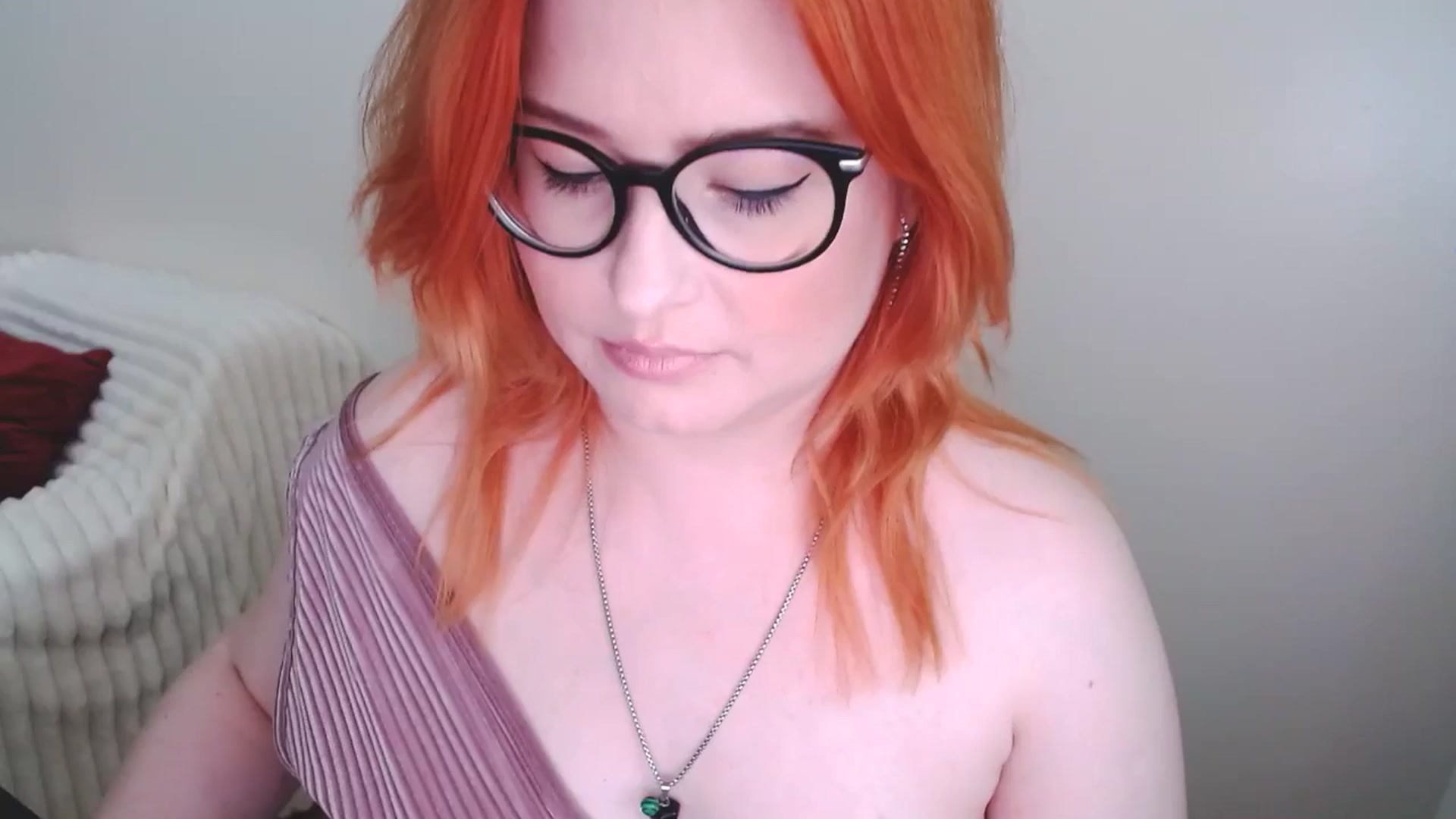 Gallery image thumbnail from EvaStar19's myfreecams stream on, 03/30/2025, 12:14 image 6 of 20
