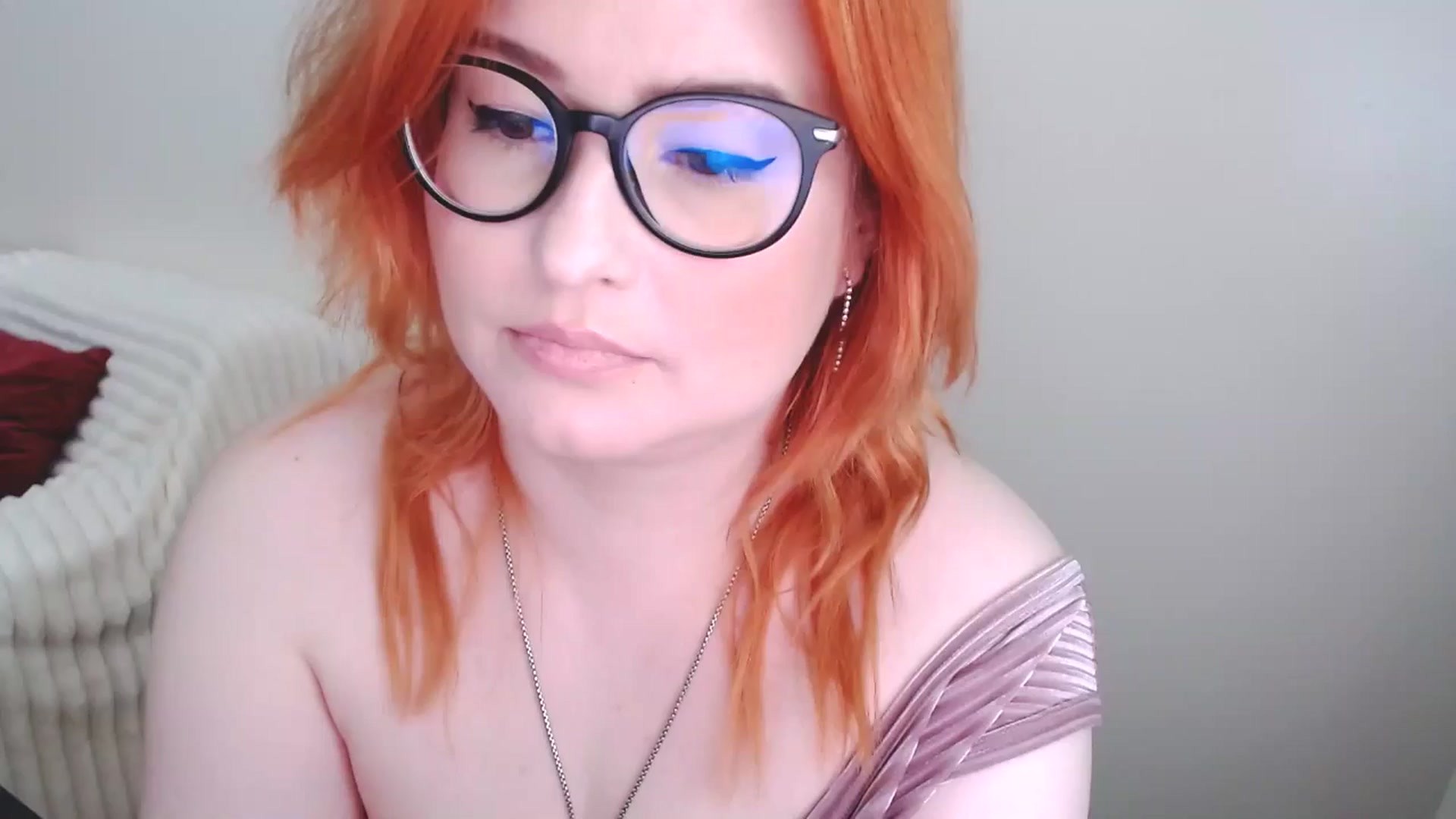 Gallery image thumbnail from EvaStar19's myfreecams stream on, 03/30/2025, 12:14 image 17 of 20