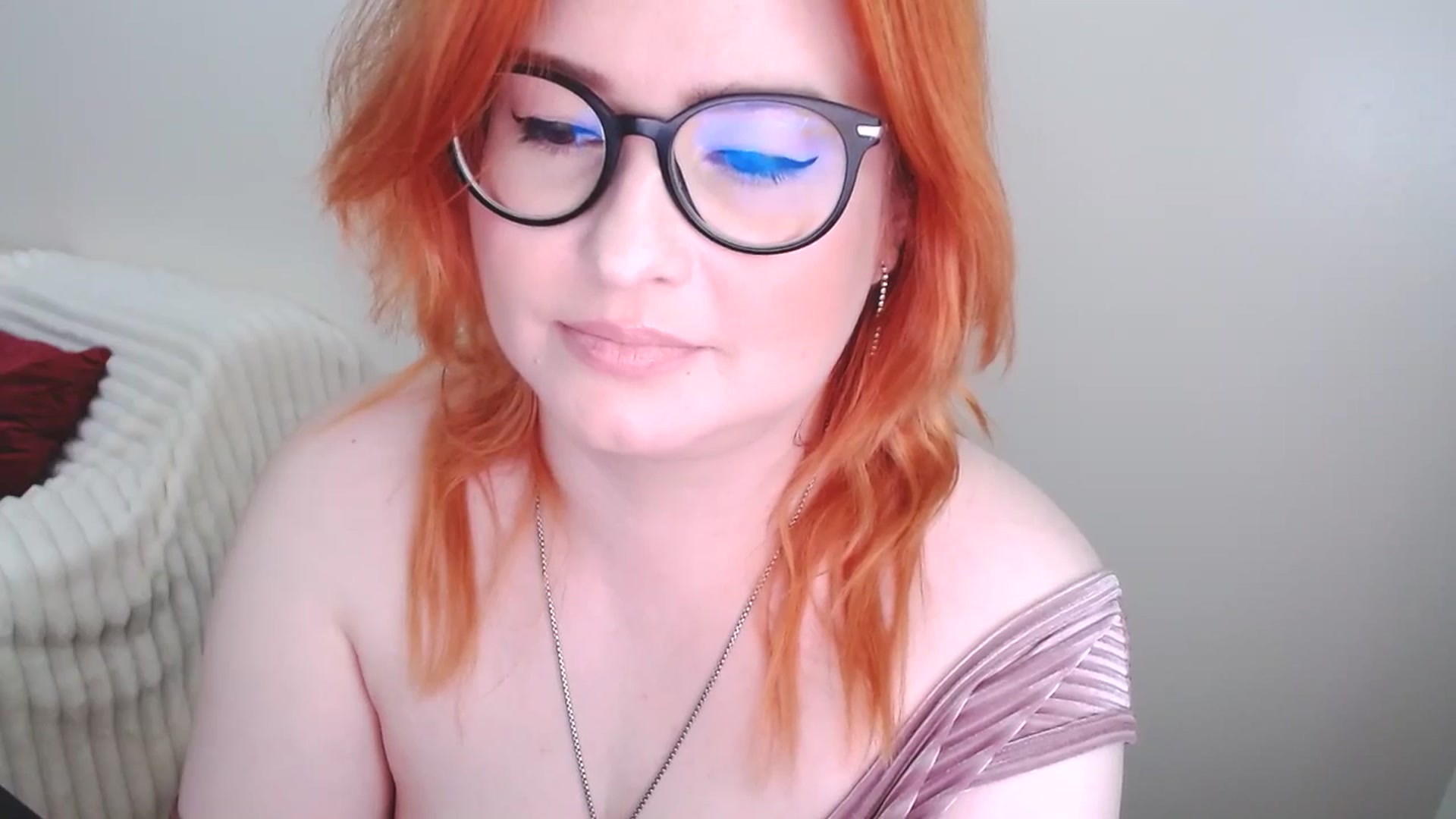 Gallery image thumbnail from EvaStar19's myfreecams stream on, 03/30/2025, 12:14 image 19 of 20