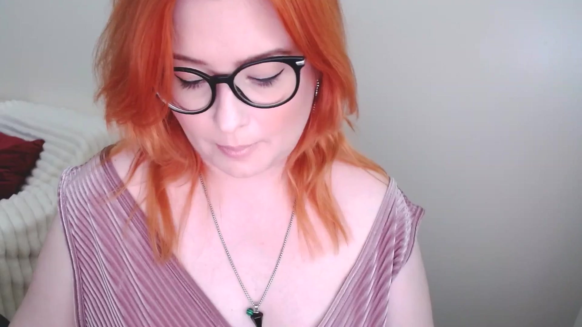 Gallery image thumbnail from EvaStar19's myfreecams stream on, 03/30/2025, 12:14 image 4 of 20