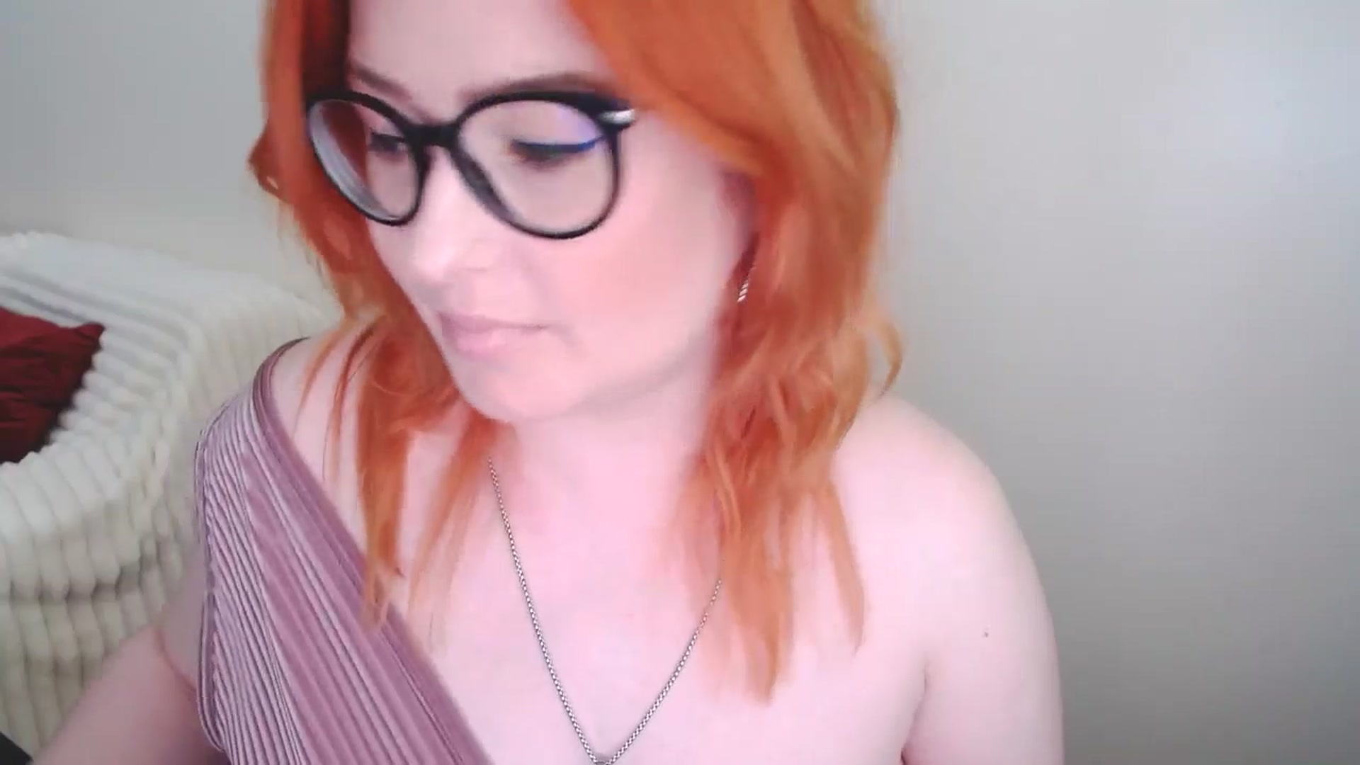 Gallery image thumbnail from EvaStar19's myfreecams stream on, 03/30/2025, 15:12 image 7 of 20