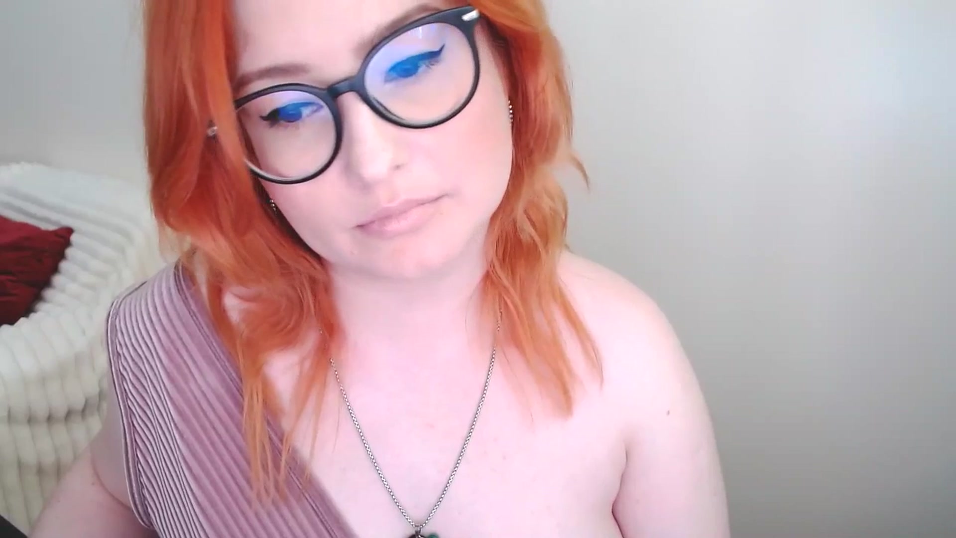 Gallery image thumbnail from EvaStar19's myfreecams stream on, 03/30/2025, 15:12 image 5 of 20