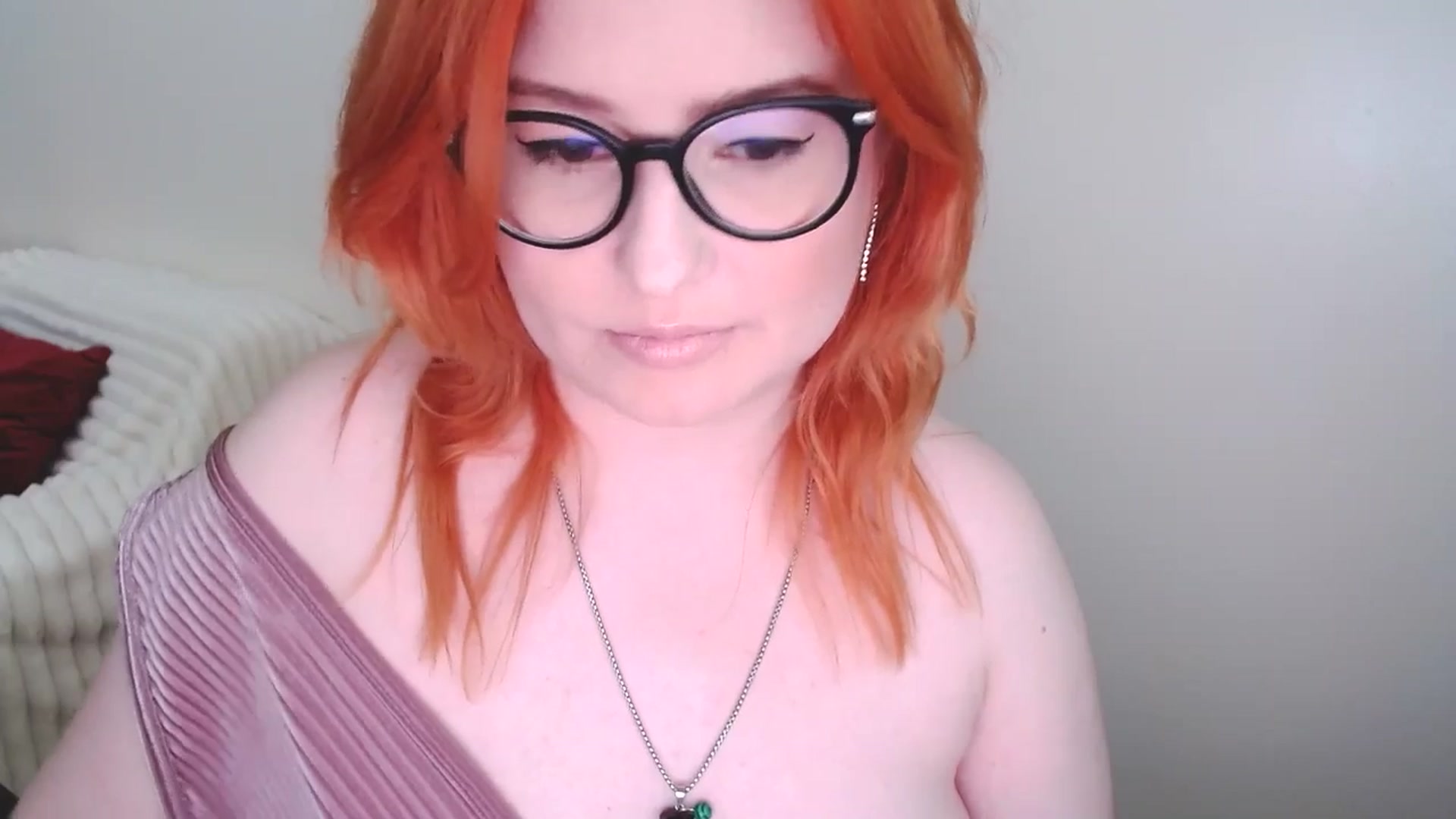 Gallery image thumbnail from EvaStar19's myfreecams stream on, 03/30/2025, 15:12 image 2 of 20