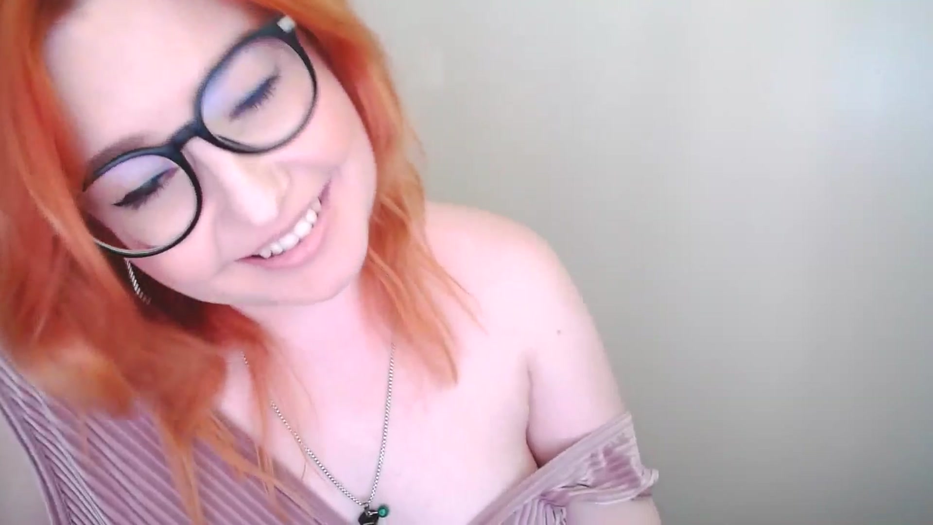 Gallery image thumbnail from EvaStar19's myfreecams stream on, 03/30/2025, 16:10 image 9 of 20