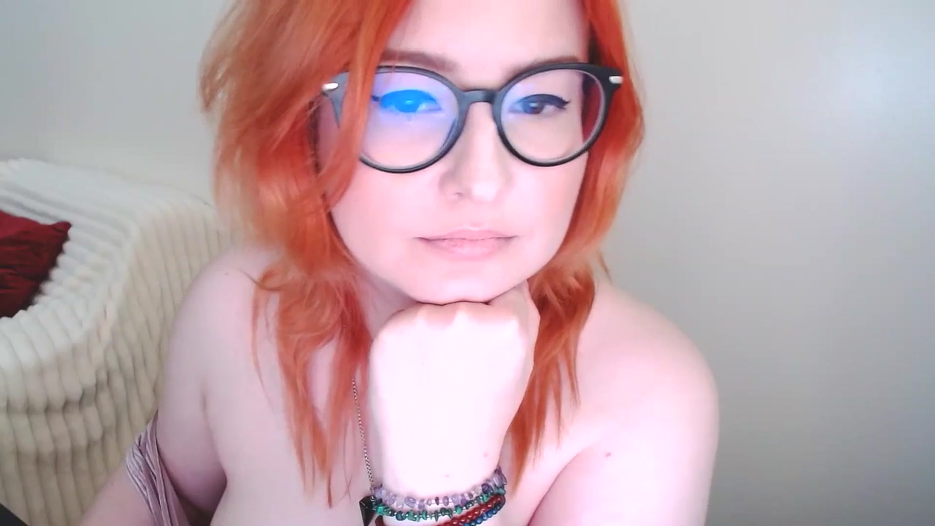Gallery image thumbnail from EvaStar19's myfreecams stream on, 03/30/2025, 16:10 image 15 of 20