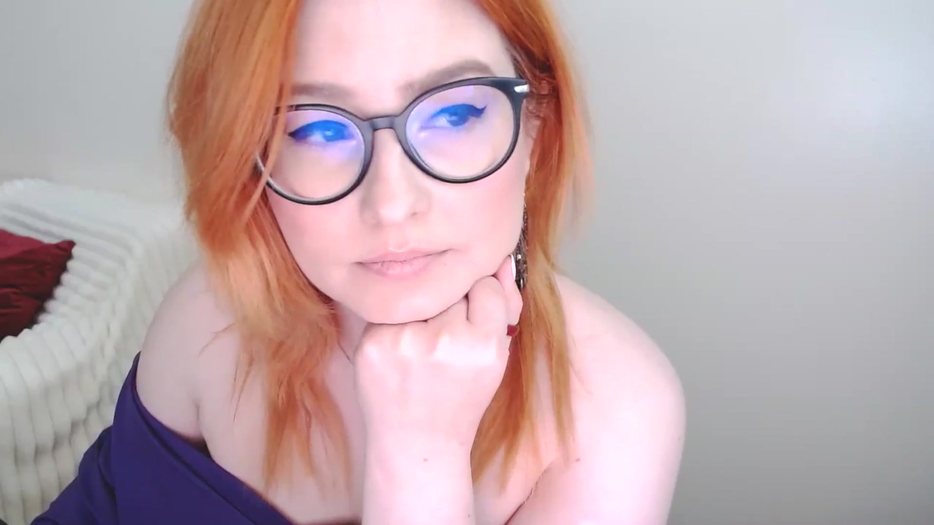 Gallery image thumbnail from EvaStar19's myfreecams stream on, 04/05/2025, 13:31 image 14 of 20