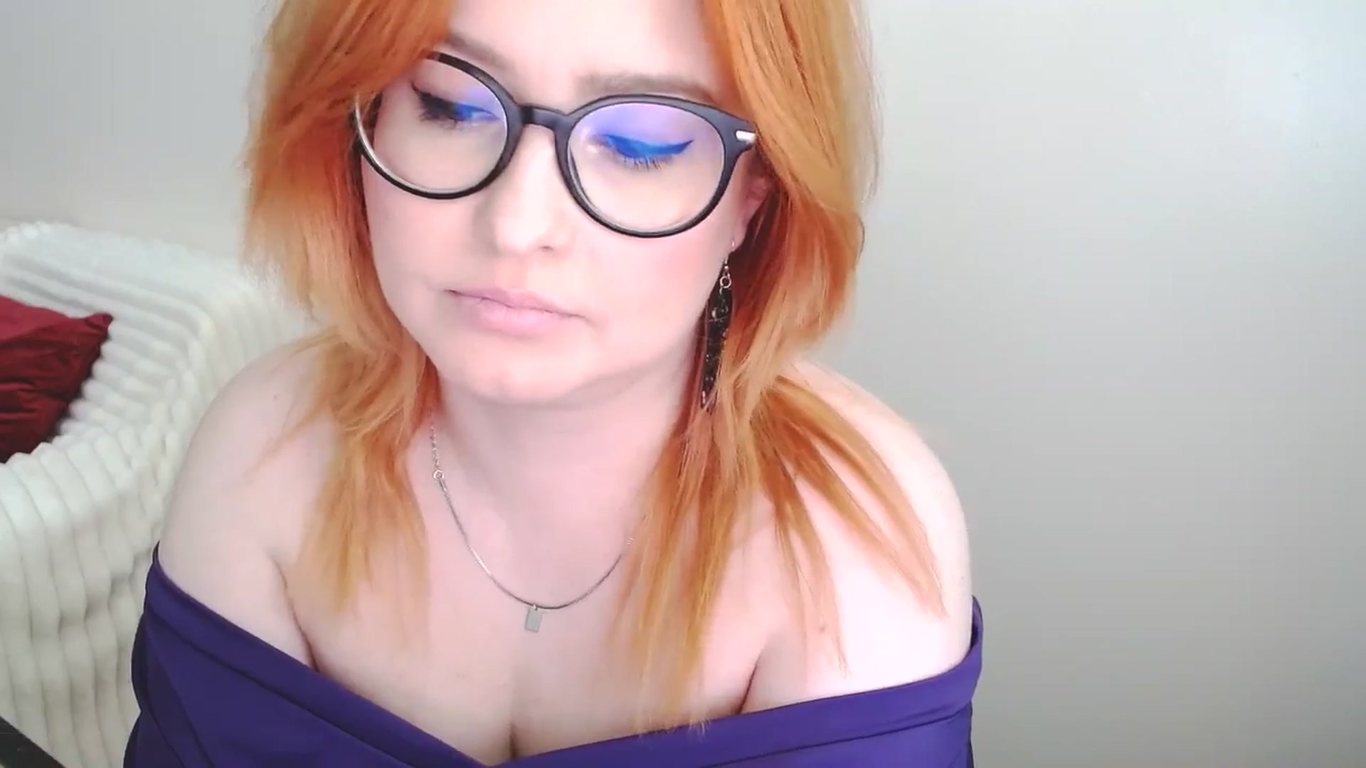 Gallery image thumbnail from EvaStar19's myfreecams stream on, 04/05/2025, 14:41 image 4 of 20