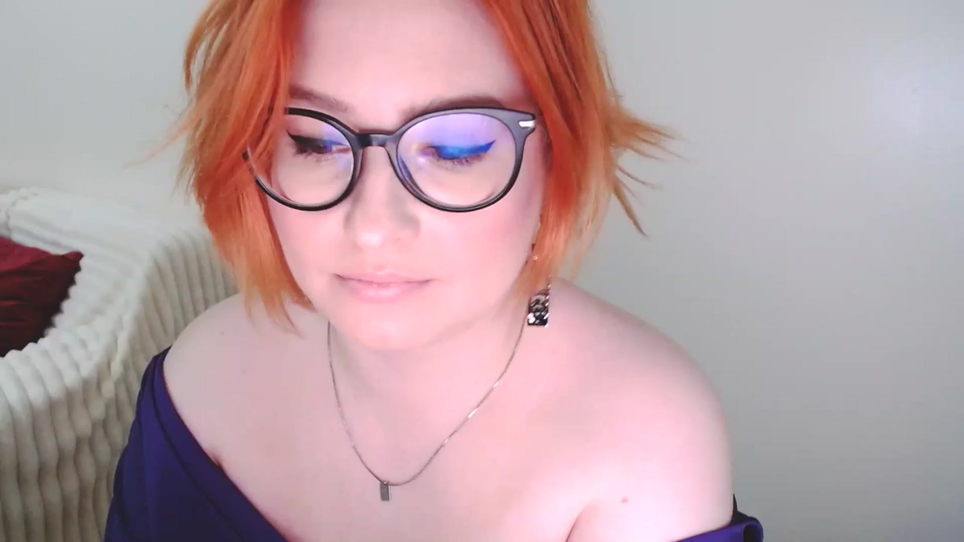 Gallery image thumbnail from EvaStar19's myfreecams stream on, 04/05/2025, 16:17 image 13 of 20