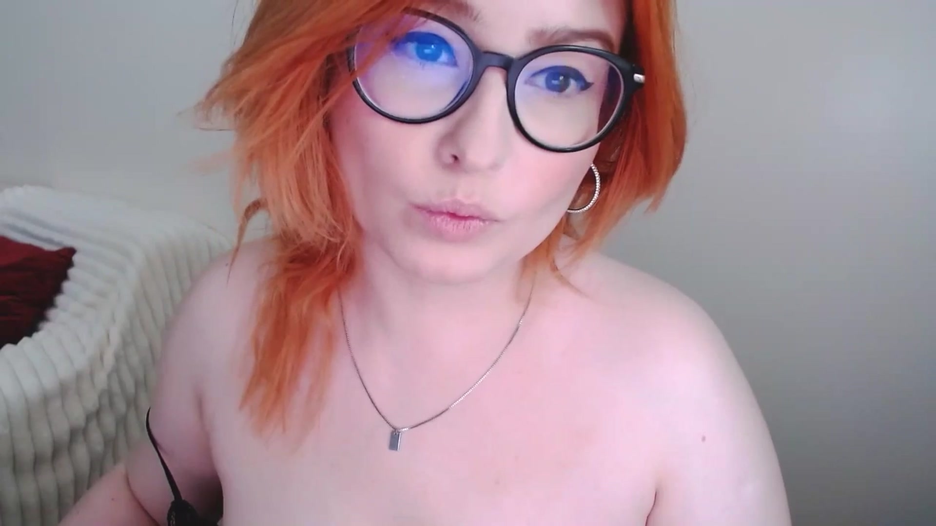 Gallery image thumbnail from EvaStar19's myfreecams stream on, 04/06/2025, 11:58 image 9 of 20