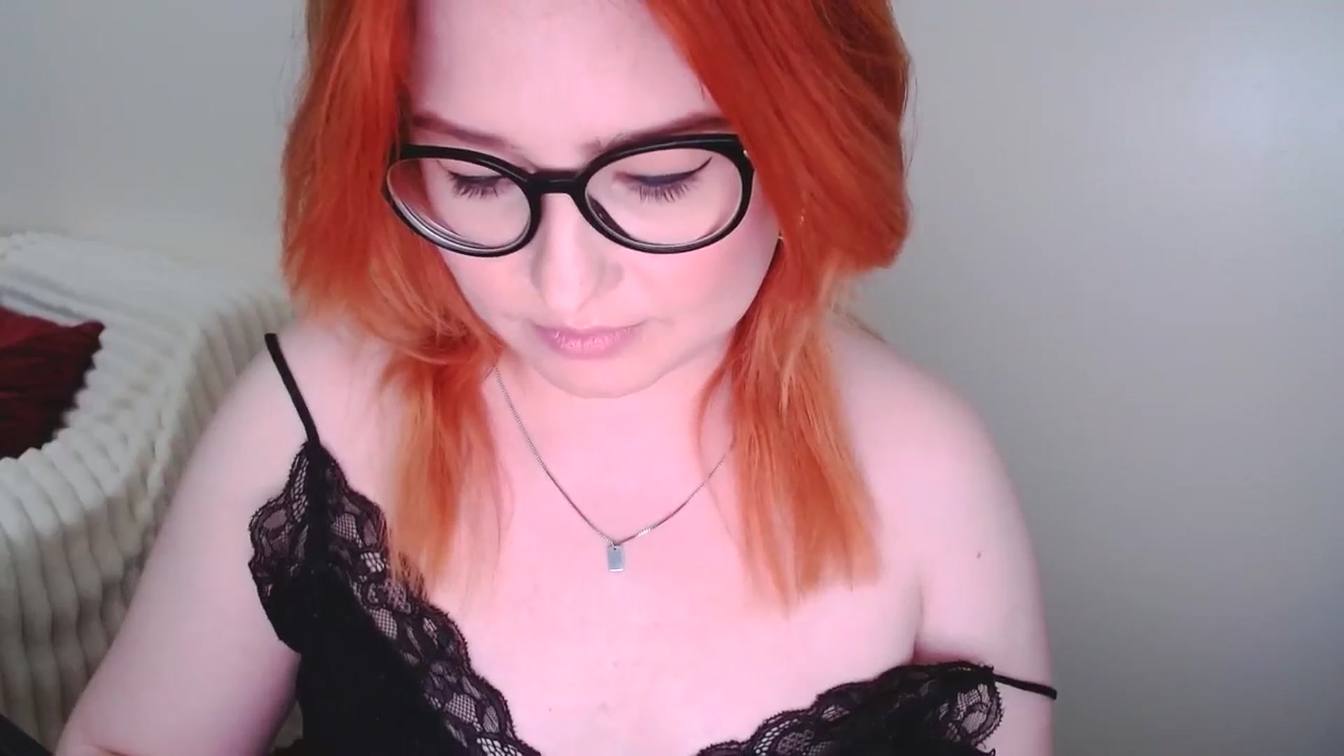 Gallery image thumbnail from EvaStar19's myfreecams stream on, 04/06/2025, 15:02 image 12 of 20