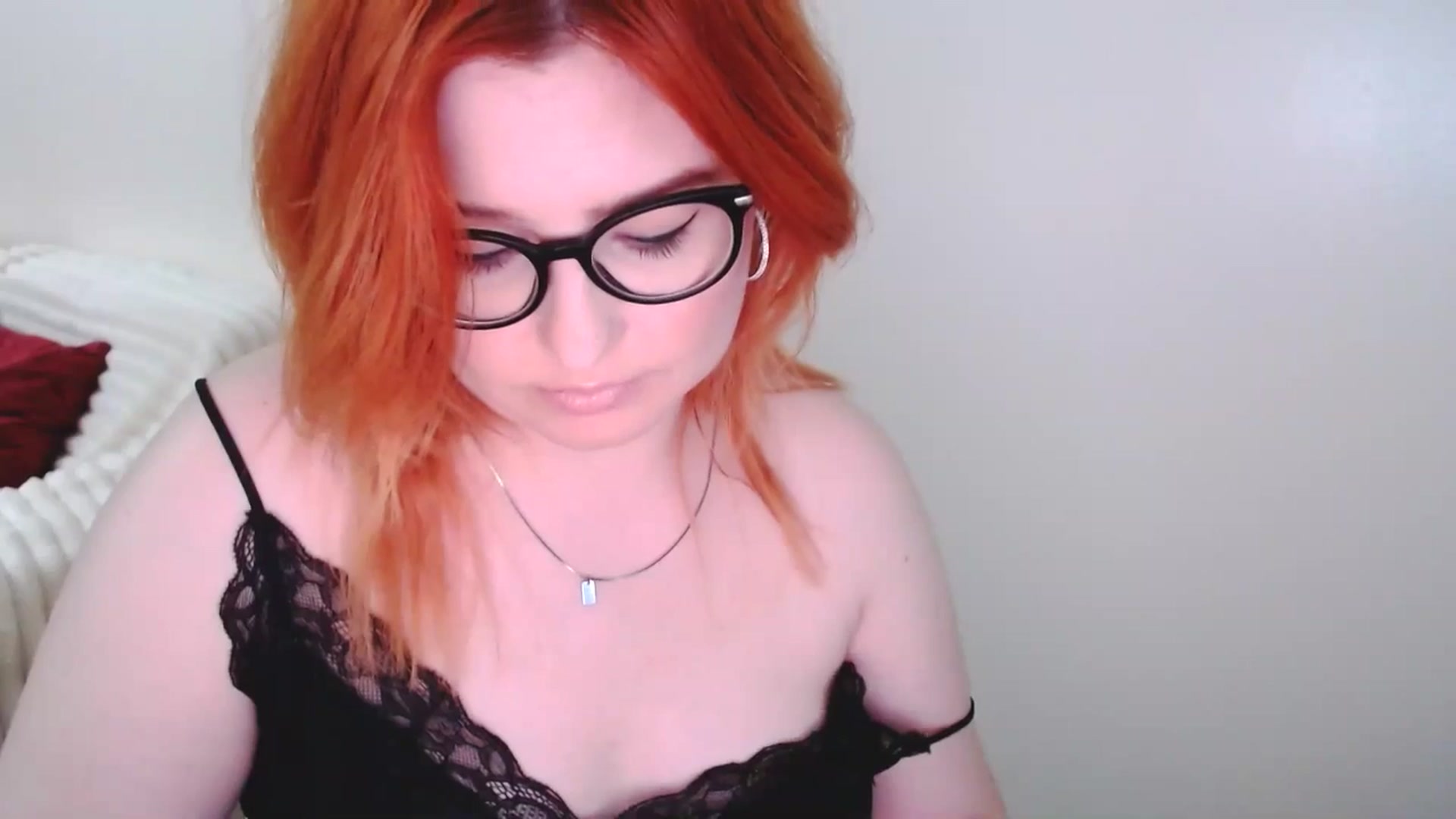 Gallery image thumbnail from EvaStar19's myfreecams stream on, 04/06/2025, 16:20 image 15 of 20