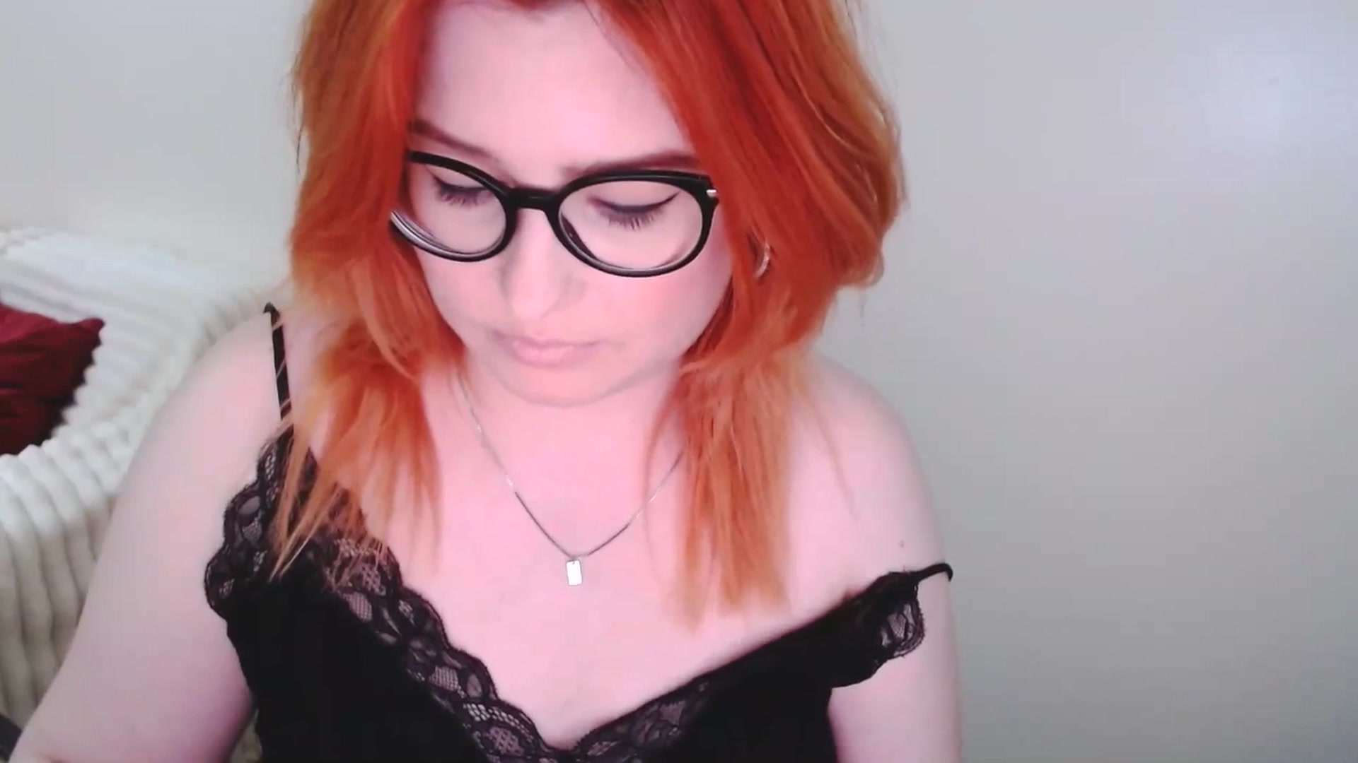 Gallery image thumbnail from EvaStar19's myfreecams stream on, 04/06/2025, 16:20 image 2 of 20