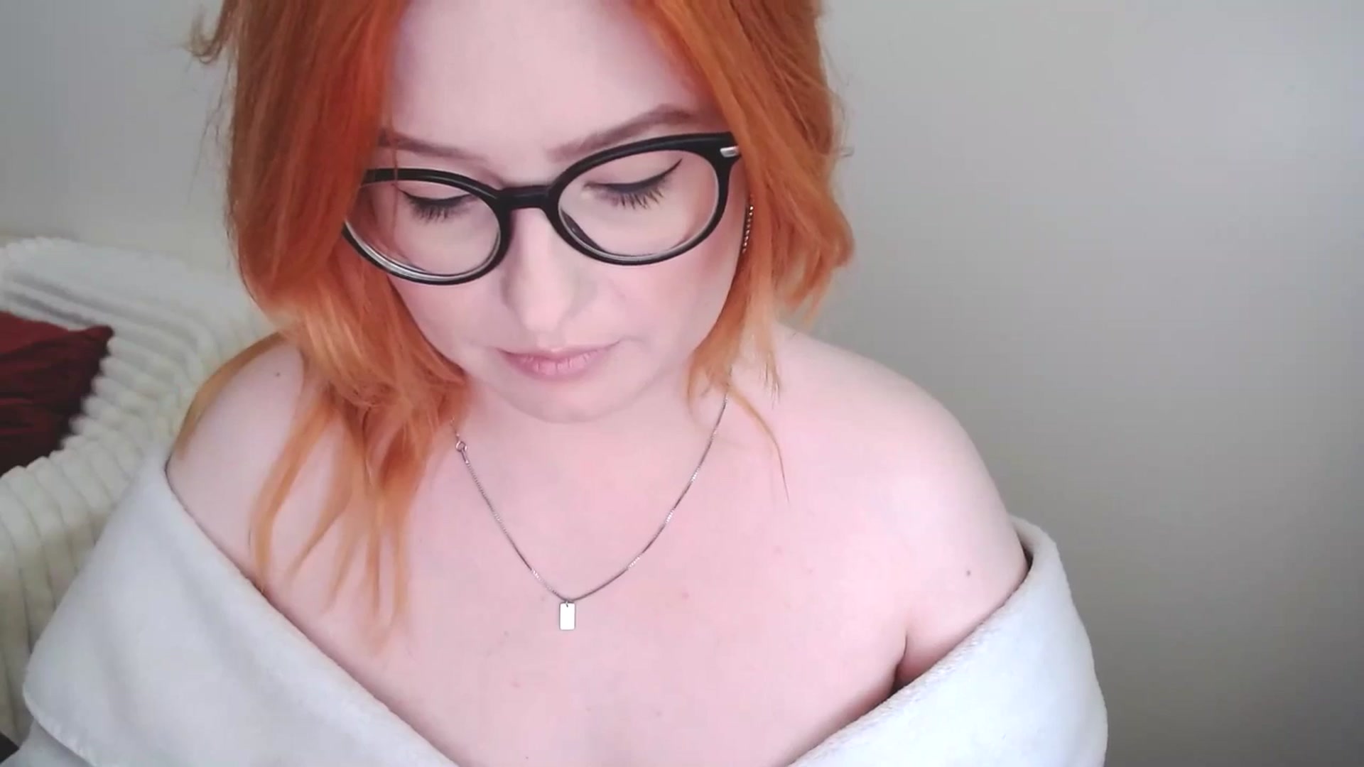 Gallery image thumbnail from EvaStar19's myfreecams stream on, 04/10/2025, 12:10 image 18 of 20