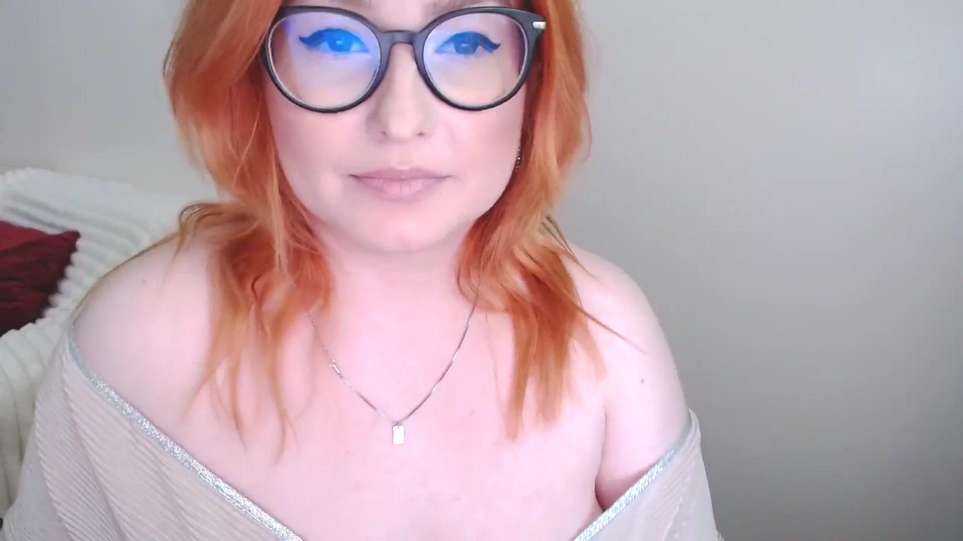 Gallery image thumbnail from EvaStar19's myfreecams stream on, 04/10/2025, 12:10 image 15 of 20