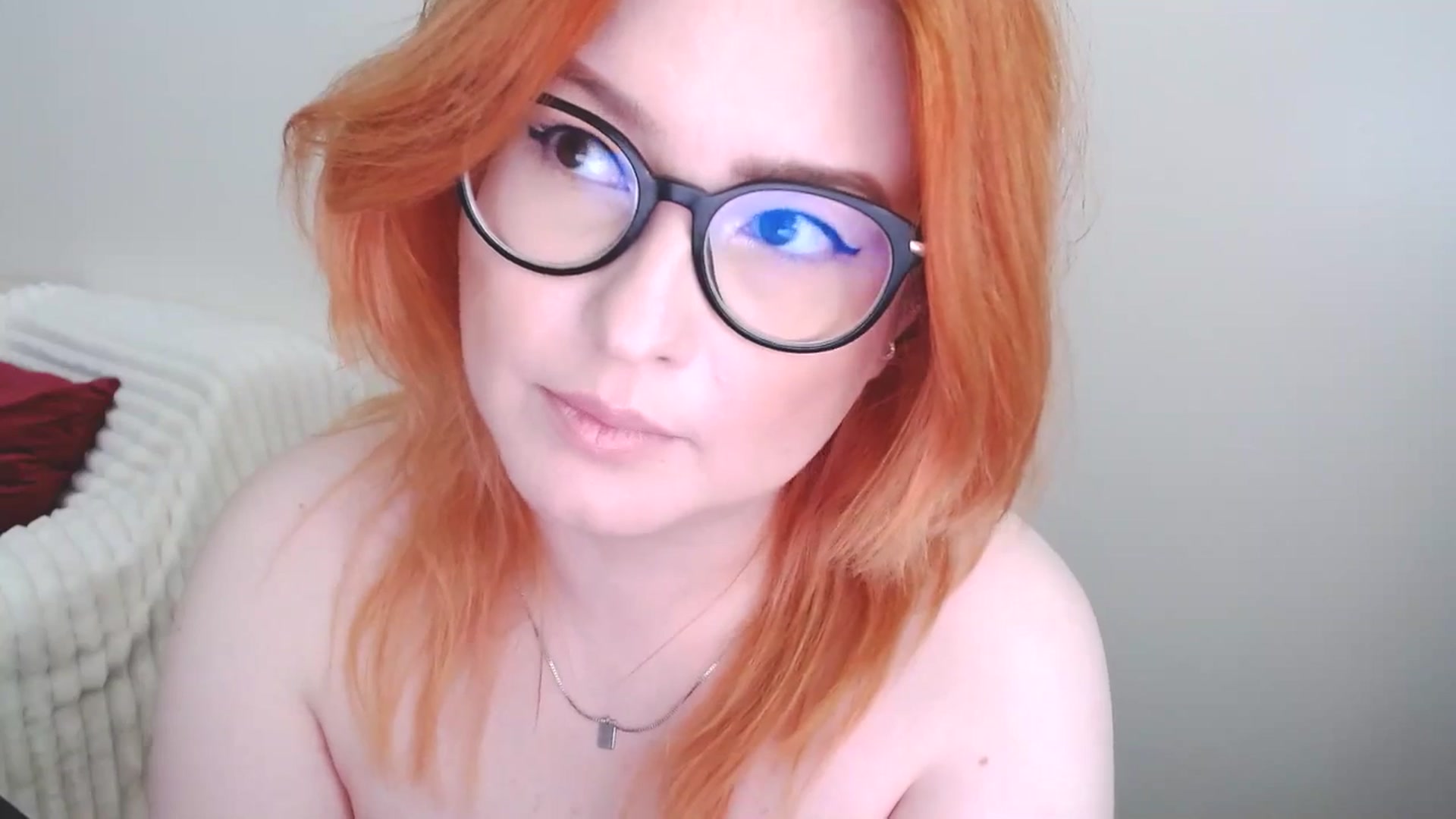 Gallery image thumbnail from EvaStar19's myfreecams stream on, 04/12/2025, 10:55 image 11 of 20