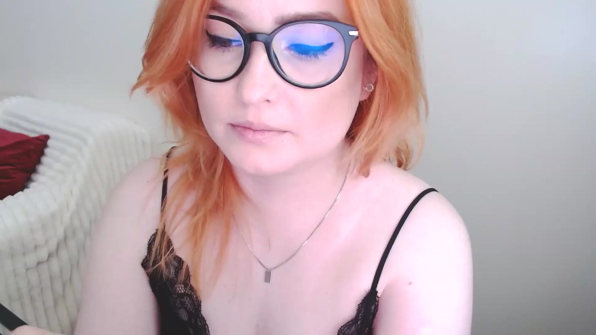 Gallery image thumbnail from EvaStar19's myfreecams stream on, 04/12/2025, 14:13 image 2 of 20