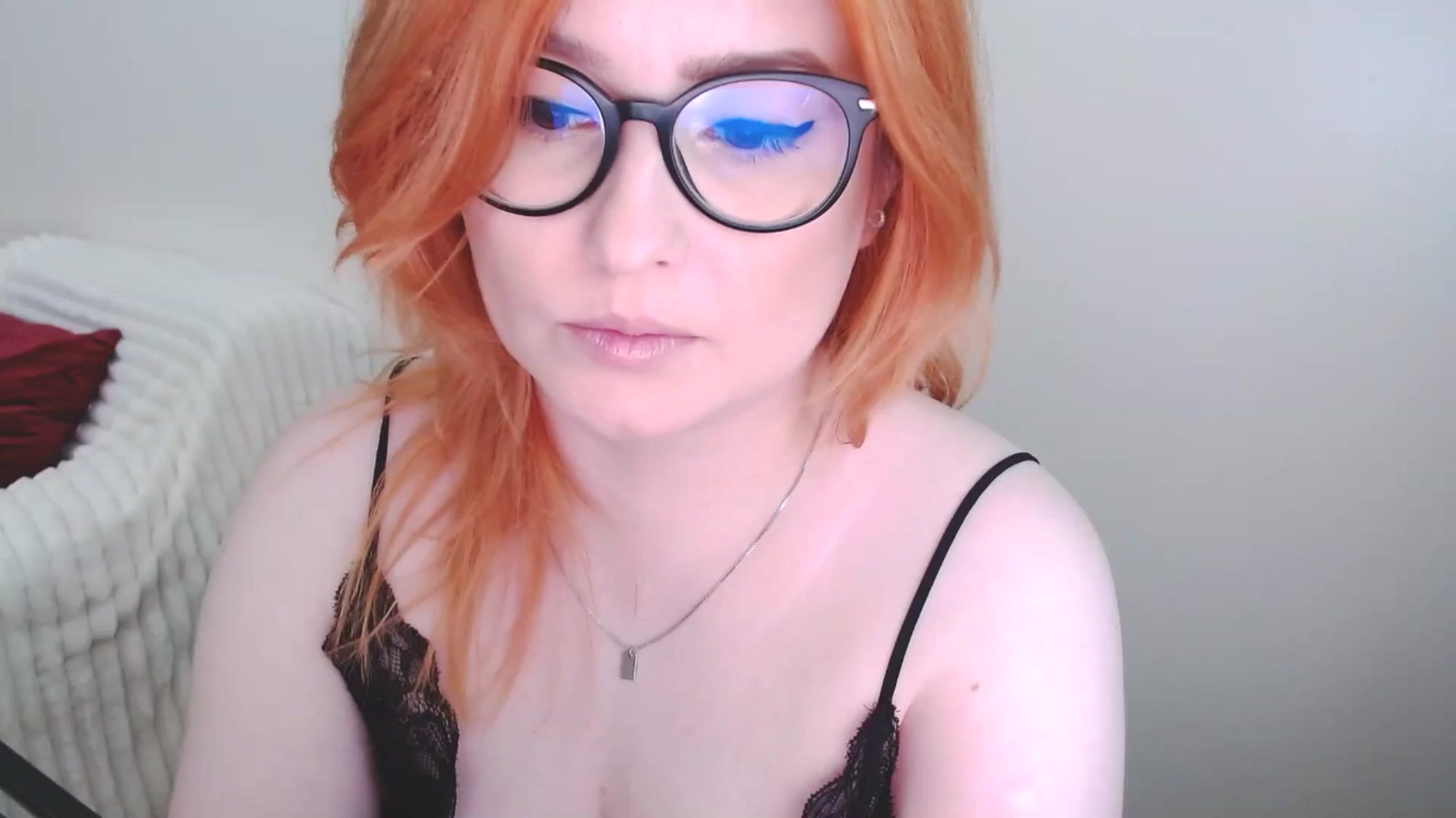Gallery image thumbnail from EvaStar19's myfreecams stream on, 04/12/2025, 14:13 image 3 of 20