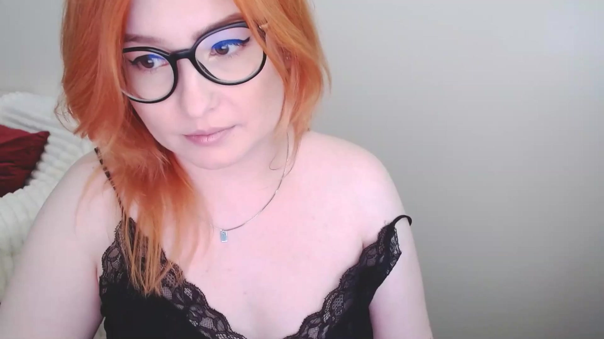 Gallery image thumbnail from EvaStar19's myfreecams stream on, 04/12/2025, 14:13 image 9 of 20