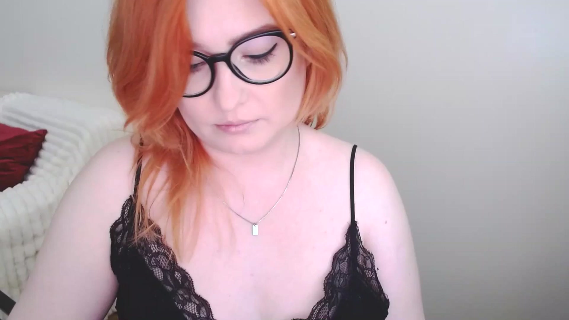 Gallery image thumbnail from EvaStar19's myfreecams stream on, 04/12/2025, 14:13 image 1 of 20