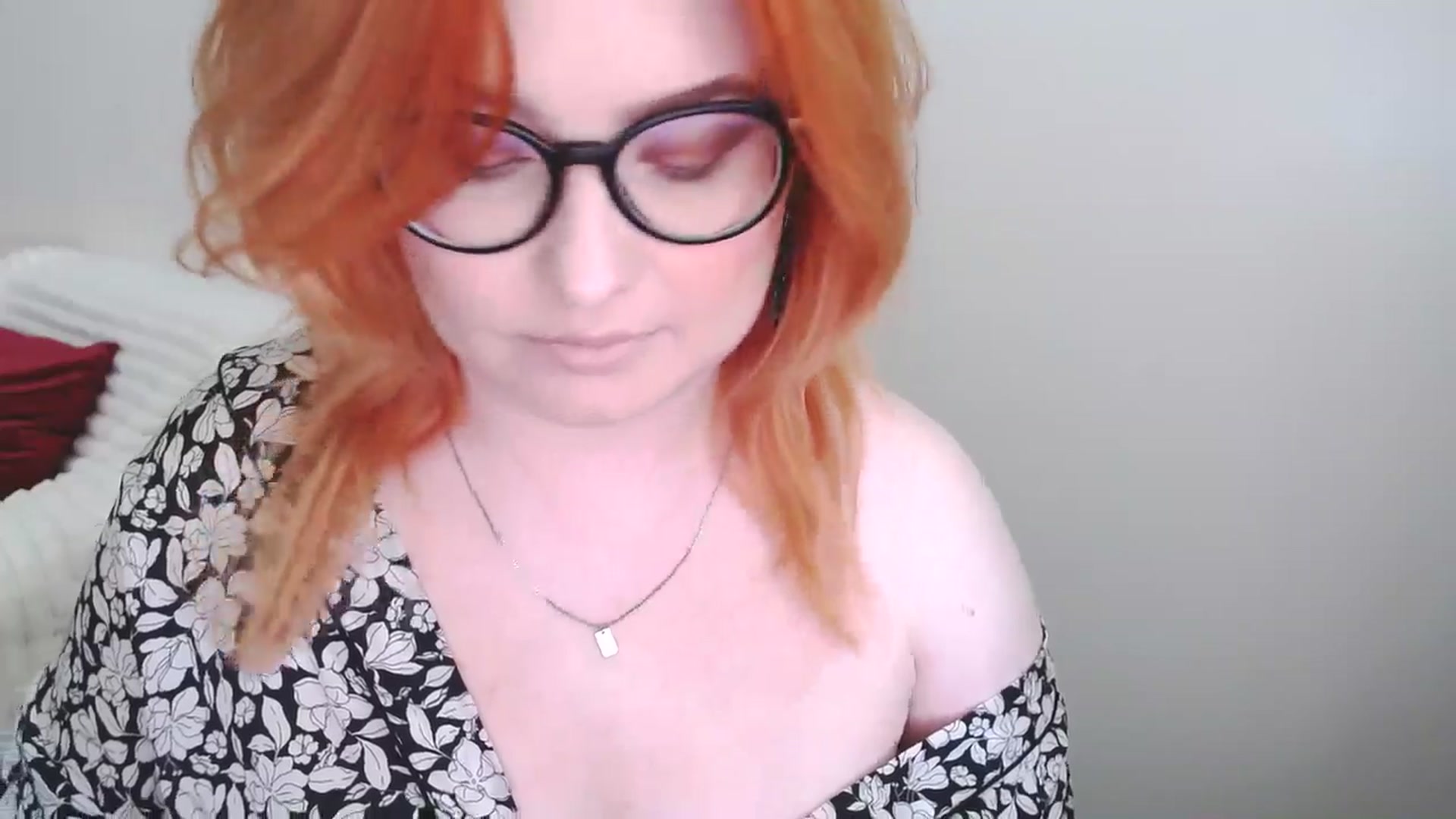 Gallery image thumbnail from EvaStar19's myfreecams stream on, 04/13/2025, 12:14 image 10 of 20
