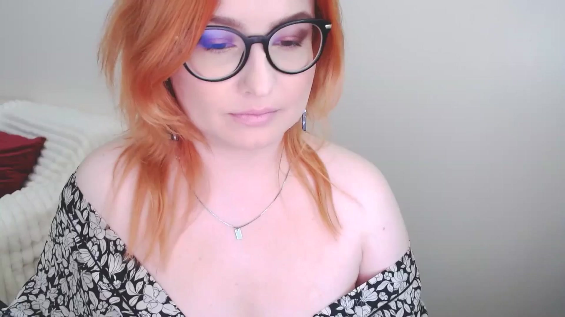Gallery image thumbnail from EvaStar19's myfreecams stream on, 04/13/2025, 14:20 image 4 of 20