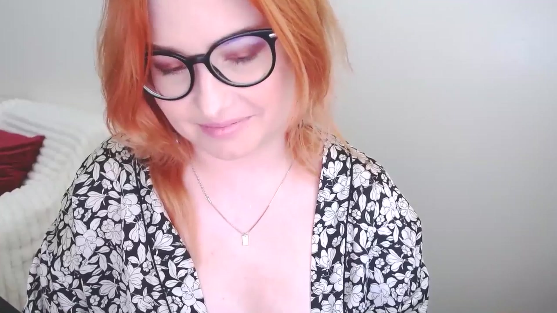Gallery image thumbnail from EvaStar19's myfreecams stream on, 04/13/2025, 14:20 image 14 of 20