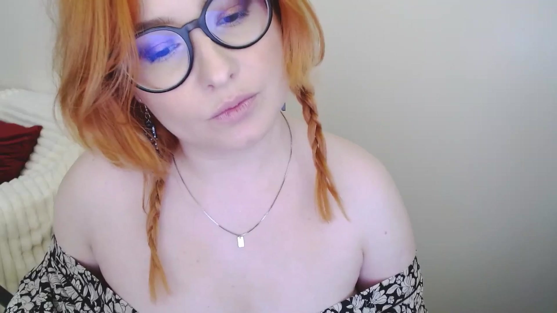 Gallery image thumbnail from EvaStar19's myfreecams stream on, 04/13/2025, 16:20 image 18 of 20