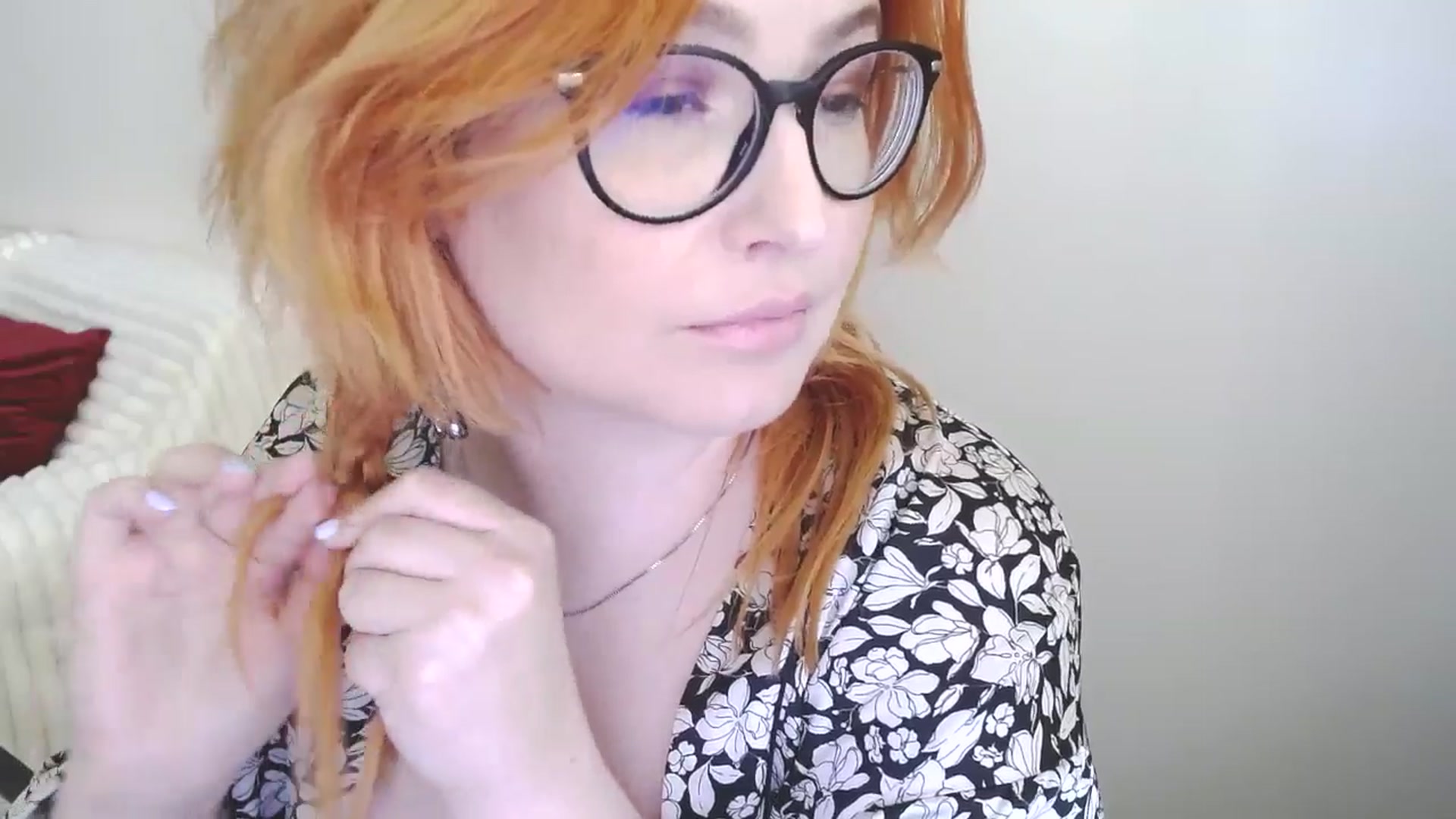 Gallery image thumbnail from EvaStar19's myfreecams stream on, 04/13/2025, 16:20 image 2 of 20