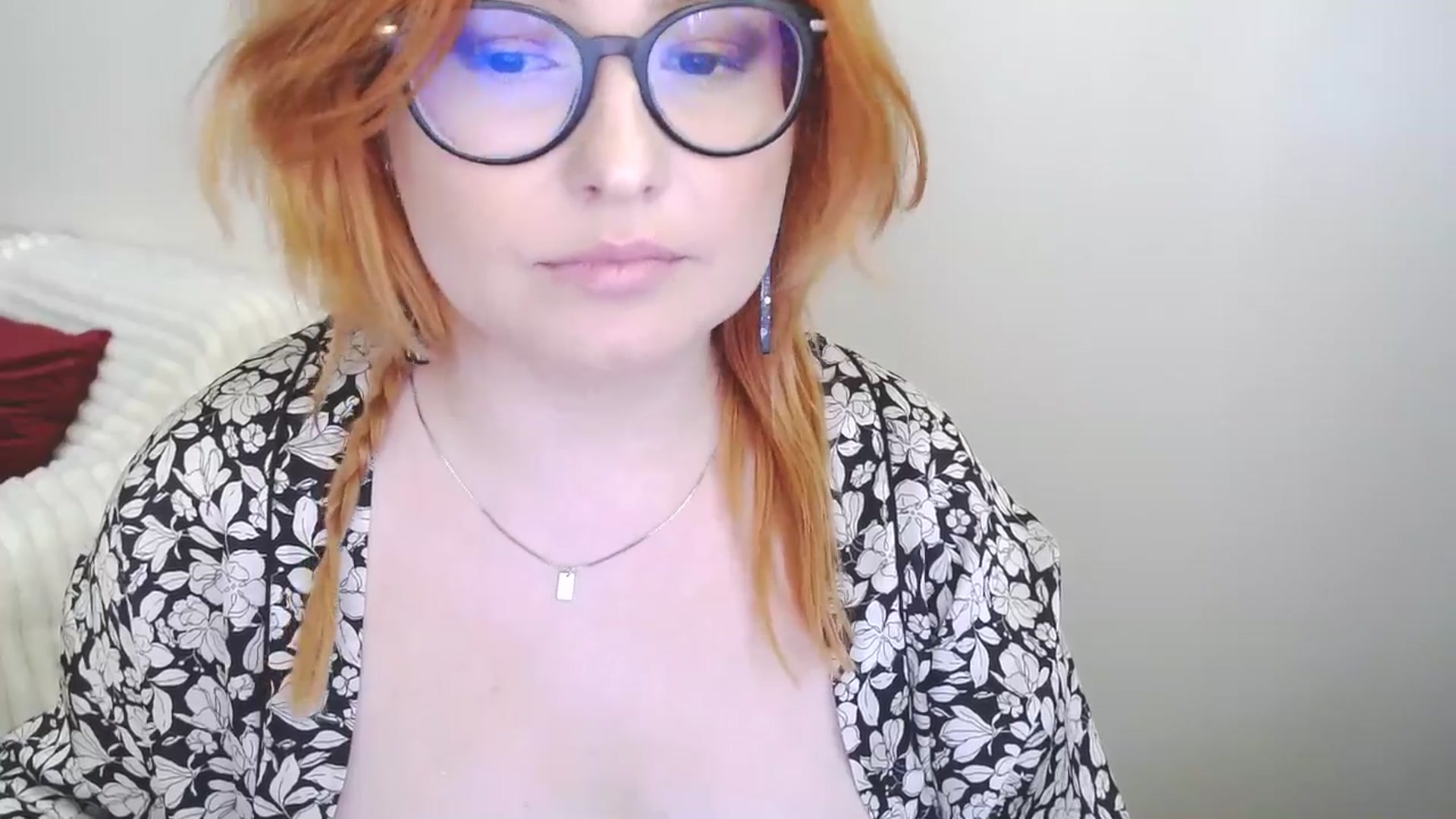 Gallery image thumbnail from EvaStar19's myfreecams stream on, 04/13/2025, 16:20 image 3 of 20