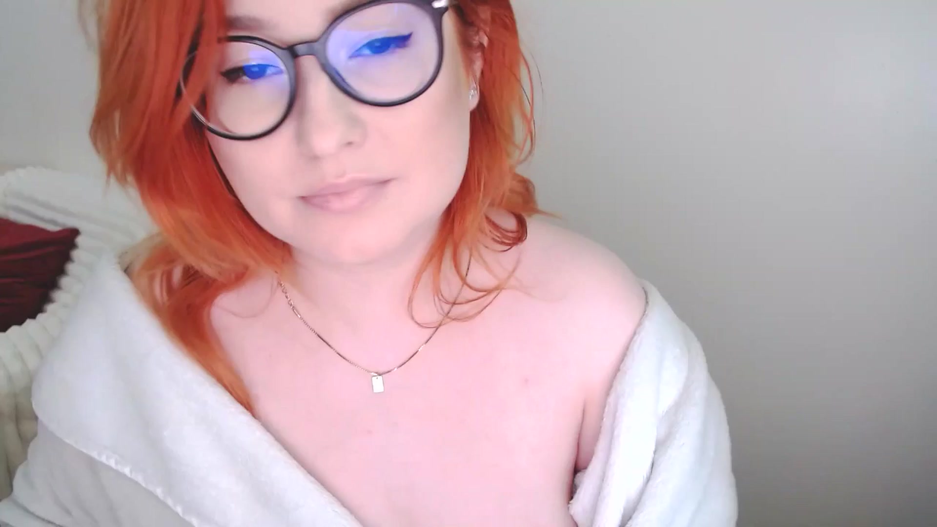 Gallery image thumbnail from EvaStar19's myfreecams stream on, 04/27/2025, 15:25 image 7 of 20