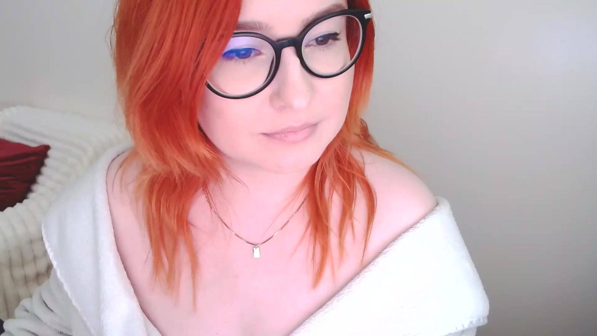 Gallery image thumbnail from EvaStar19's myfreecams stream on, 04/27/2025, 15:25 image 16 of 20