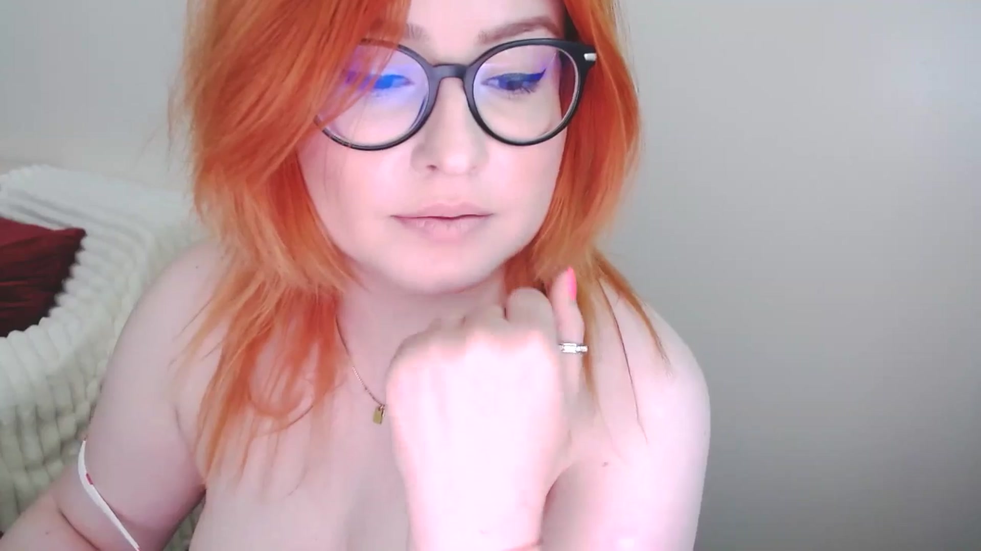 Gallery image thumbnail from EvaStar19's myfreecams stream on, 05/01/2025, 11:27 image 5 of 20