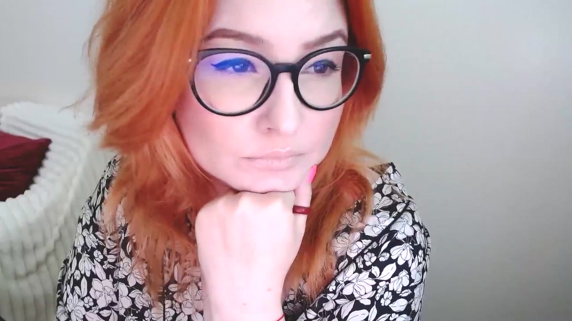 Gallery image thumbnail from EvaStar19's myfreecams stream on, 05/03/2025, 10:57 image 3 of 20