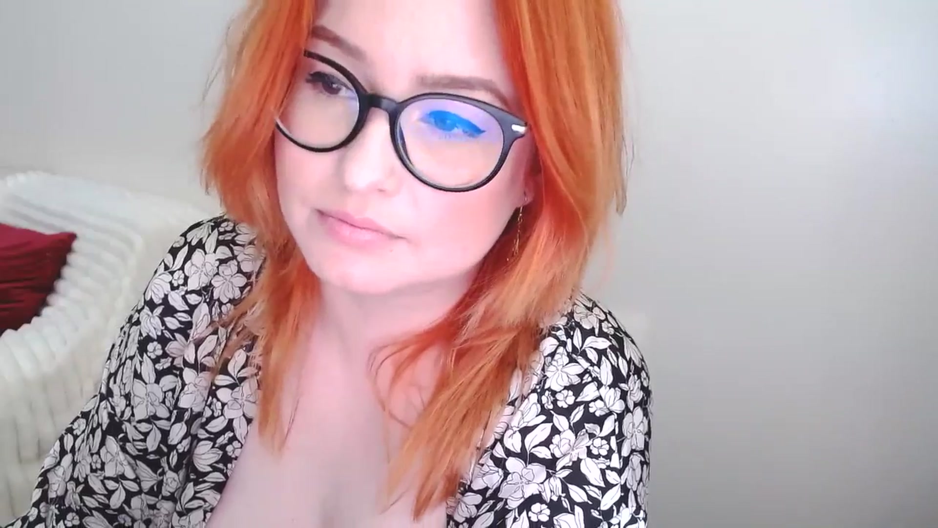 Gallery image thumbnail from EvaStar19's myfreecams stream on, 05/03/2025, 15:34 image 11 of 20