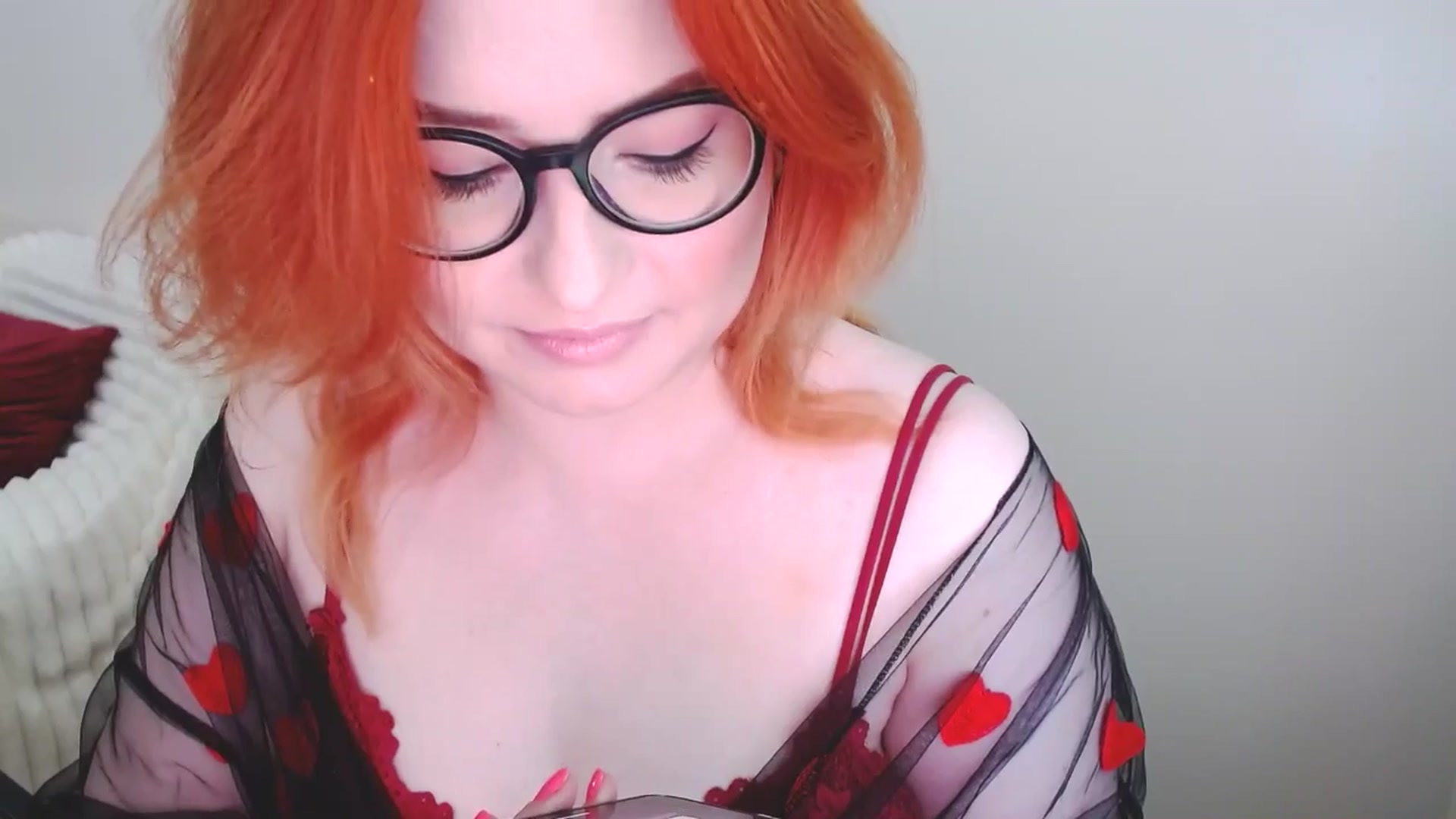Gallery image thumbnail from EvaStar19's myfreecams stream on, 05/04/2025, 10:30 image 2 of 20