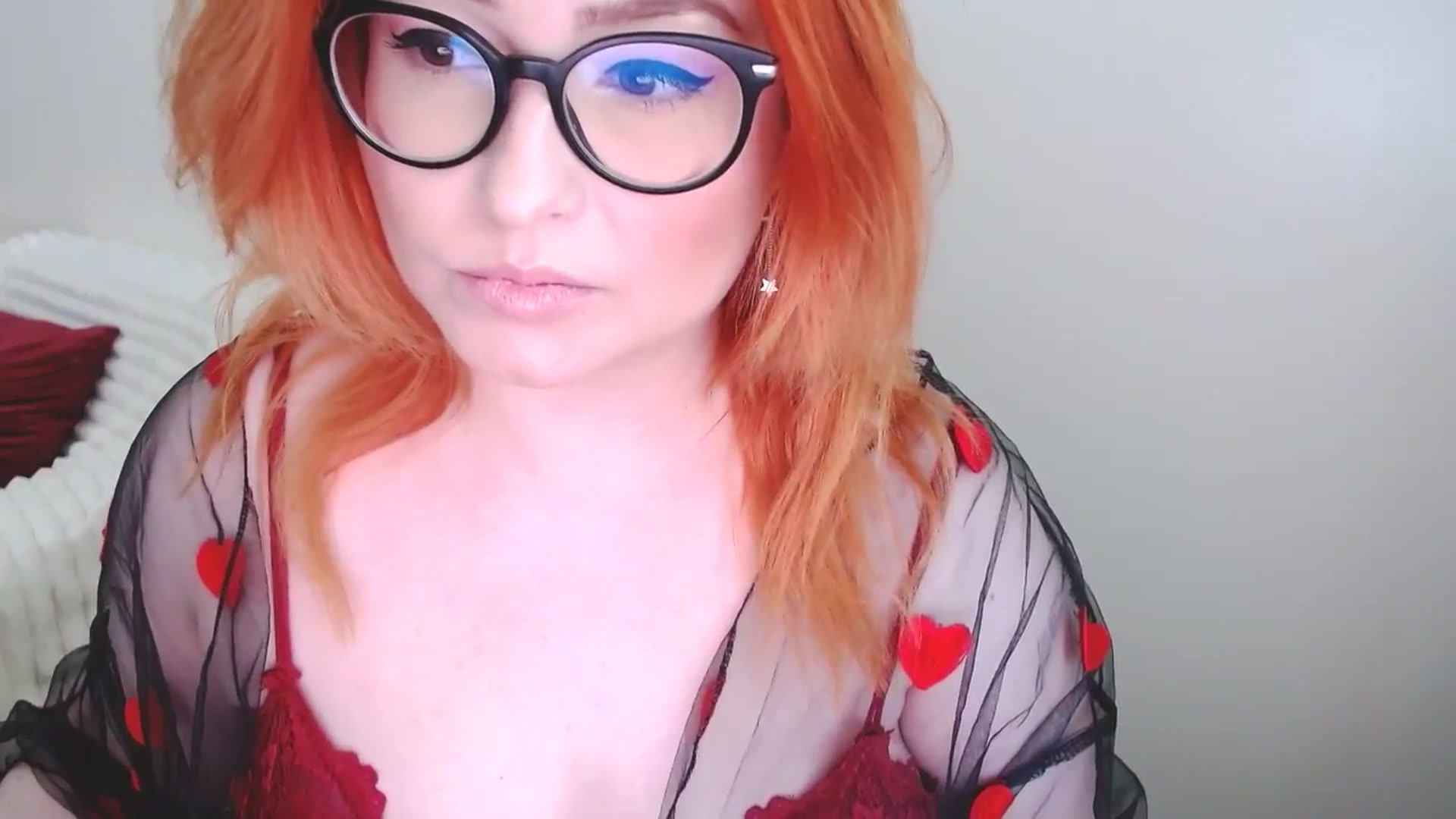 Gallery image thumbnail from EvaStar19's myfreecams stream on, 05/04/2025, 10:30 image 12 of 20