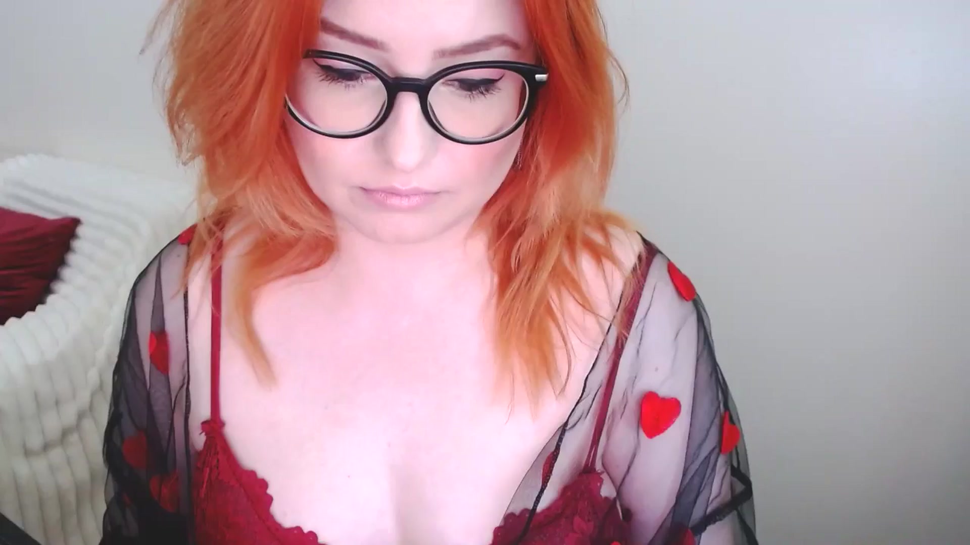 Gallery image thumbnail from EvaStar19's myfreecams stream on, 05/04/2025, 10:30 image 17 of 20