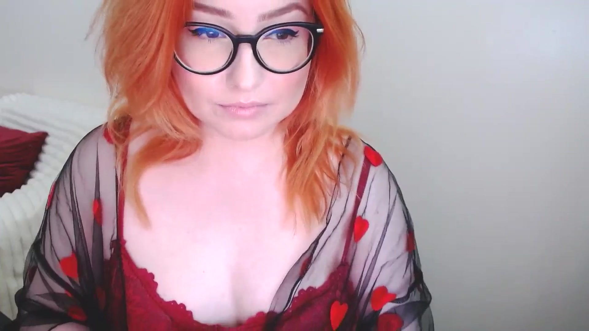 Gallery image thumbnail from EvaStar19's myfreecams stream on, 05/04/2025, 10:30 image 16 of 20