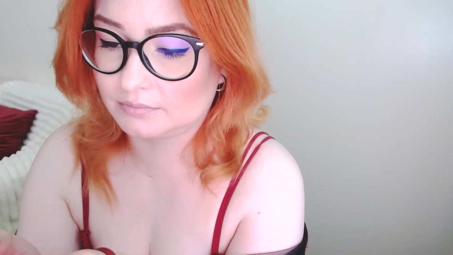 Gallery image thumbnail from EvaStar19's myfreecams stream on, 05/04/2025, 11:56 image 17 of 20