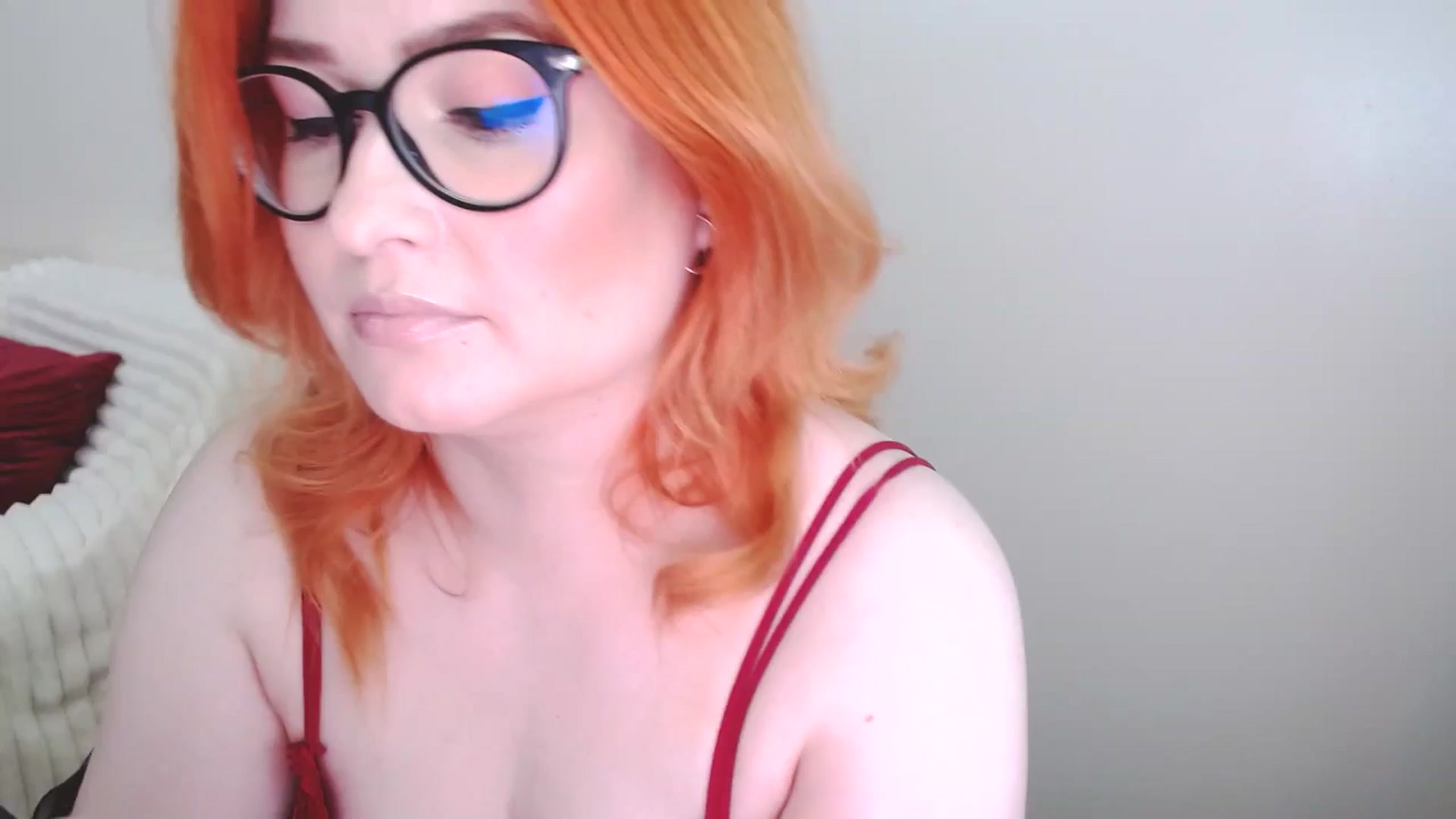 Gallery image thumbnail from EvaStar19's myfreecams stream on, 05/04/2025, 11:56 image 1 of 20