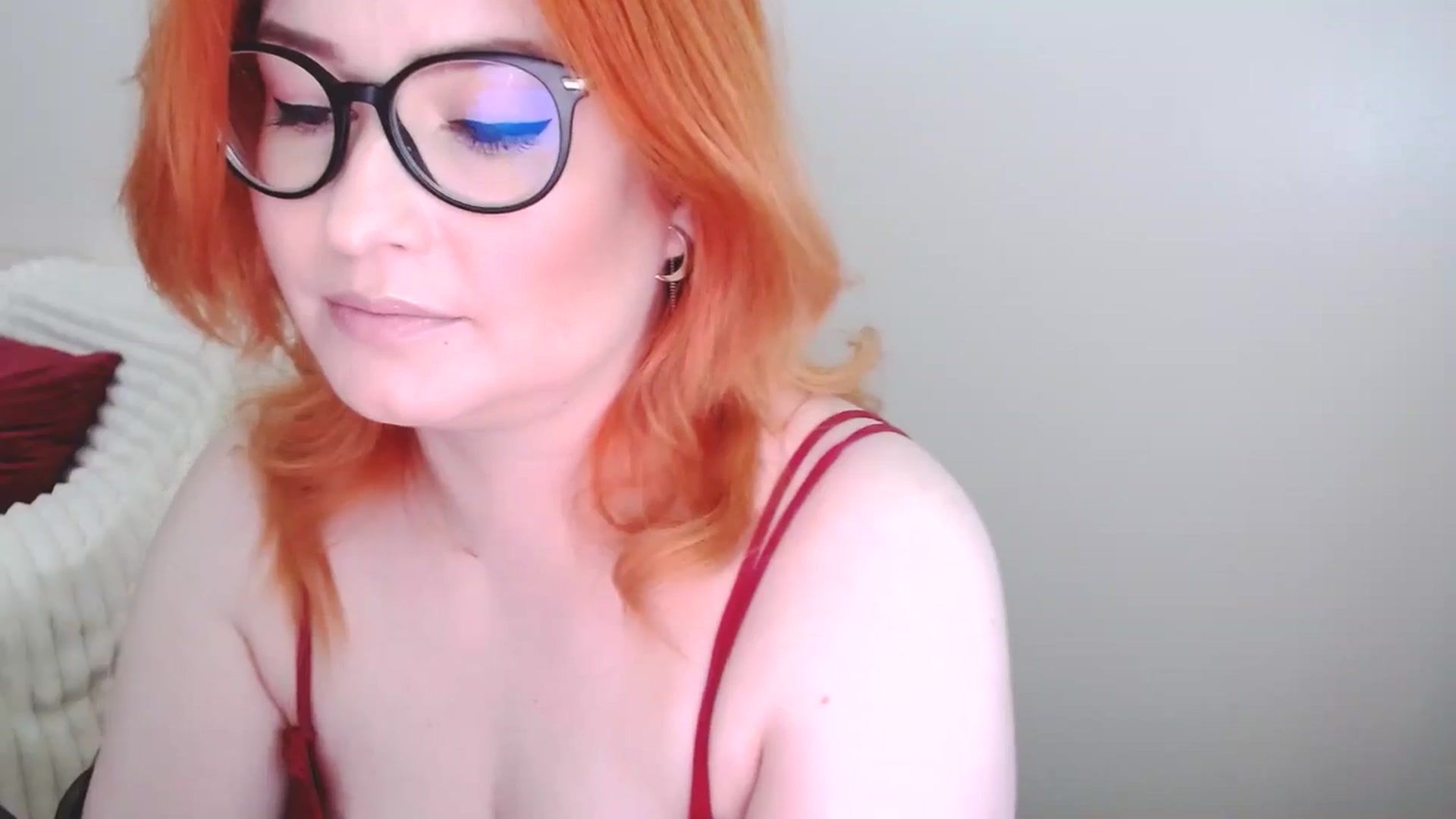 Gallery image thumbnail from EvaStar19's myfreecams stream on, 05/04/2025, 11:56 image 11 of 20