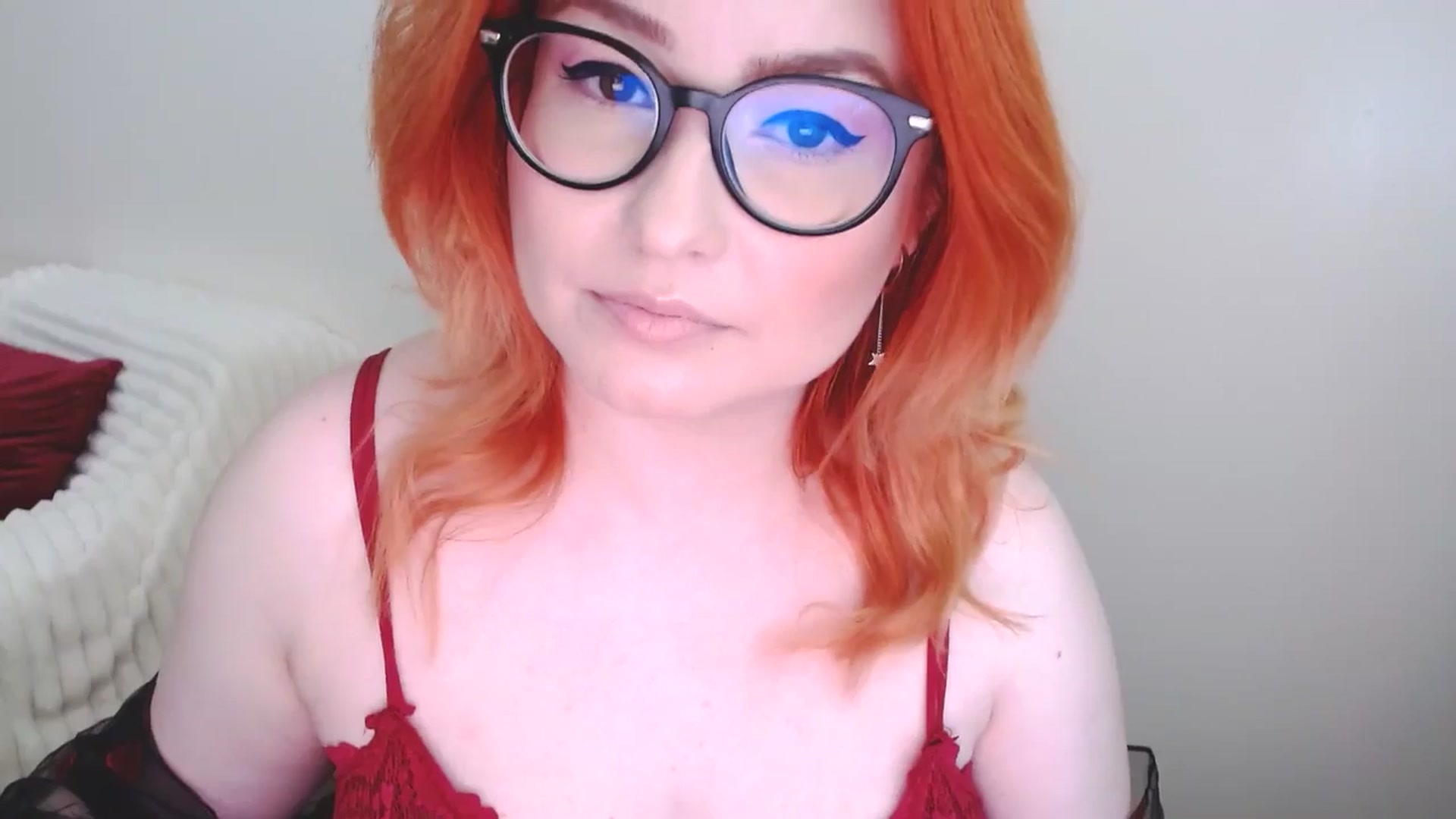 Gallery image thumbnail from EvaStar19's myfreecams stream on, 05/04/2025, 13:58 image 7 of 20