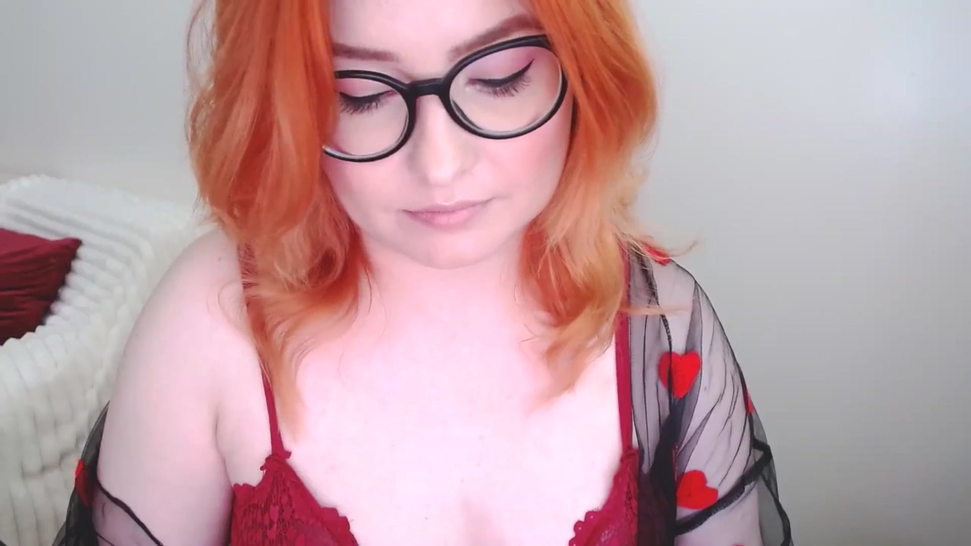 Gallery image thumbnail from EvaStar19's myfreecams stream on, 05/04/2025, 13:58 image 18 of 20