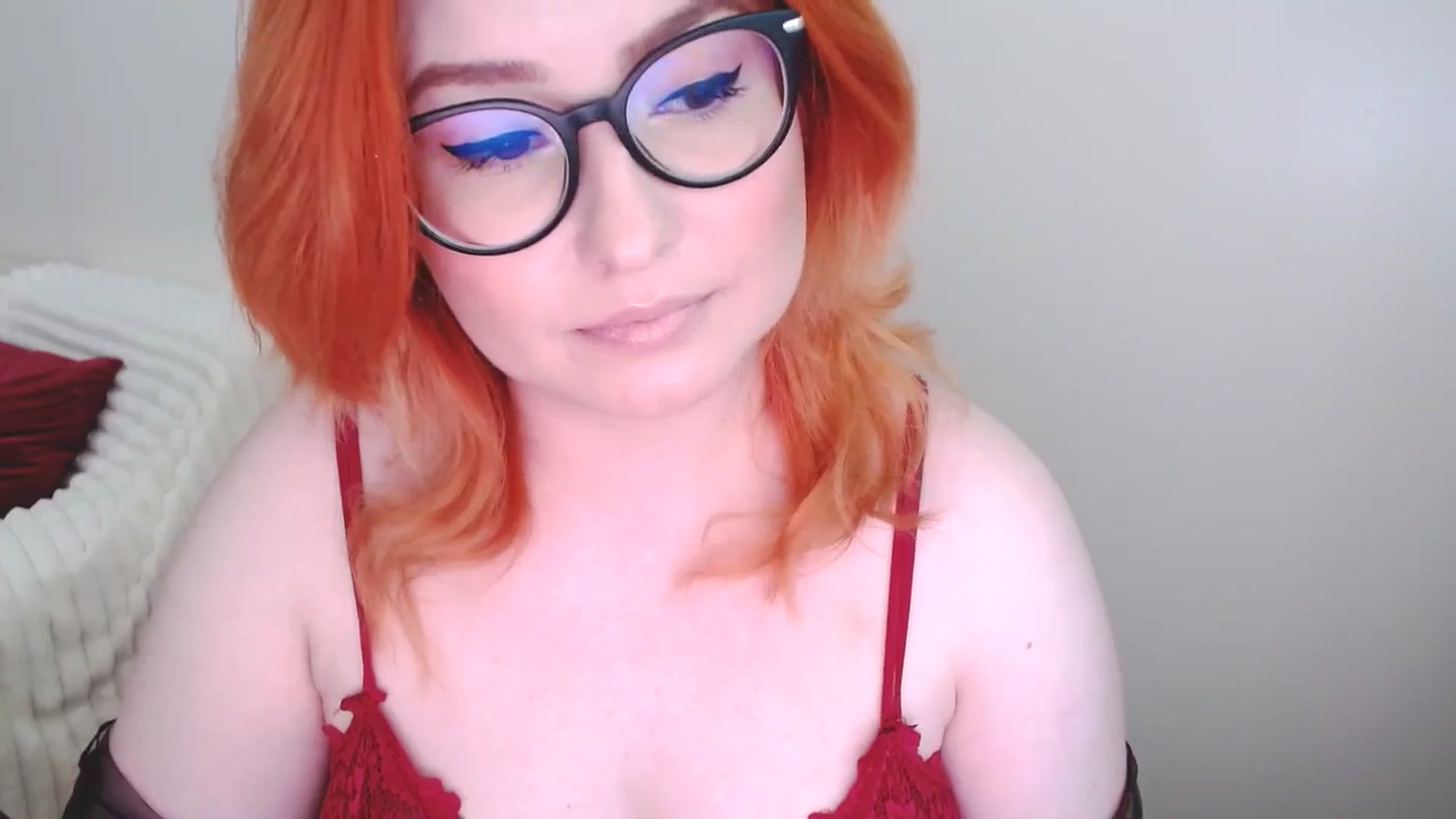 Gallery image thumbnail from EvaStar19's myfreecams stream on, 05/04/2025, 13:58 image 6 of 20