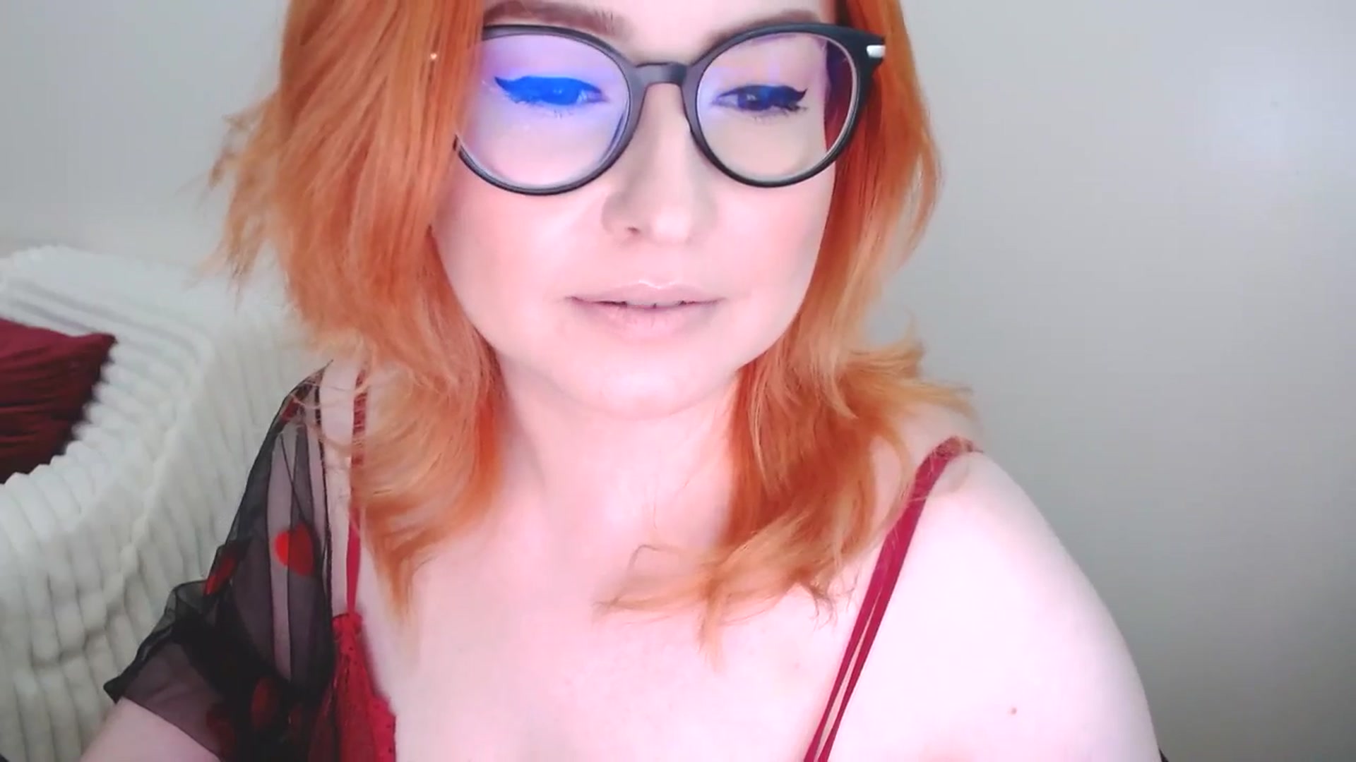 Gallery image thumbnail from EvaStar19's myfreecams stream on, 05/04/2025, 13:58 image 3 of 20