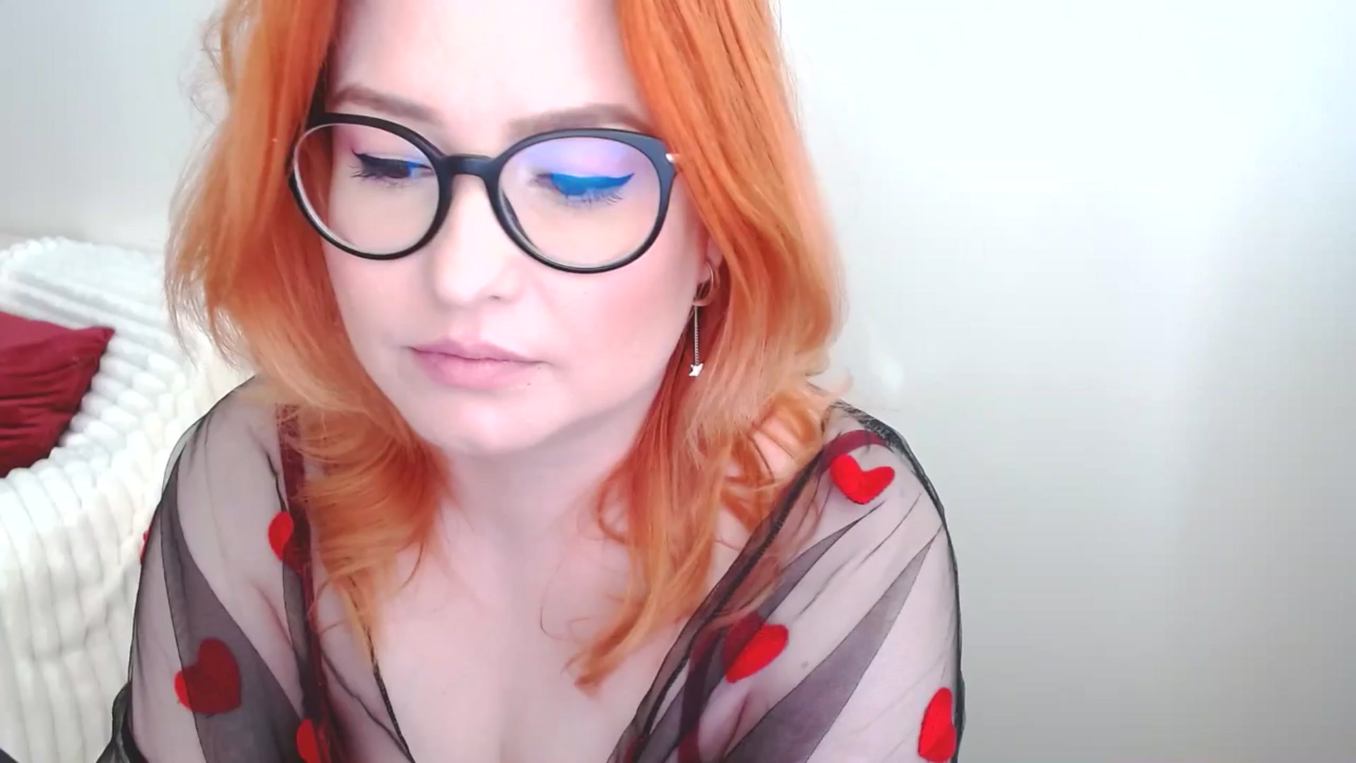 Gallery image thumbnail from EvaStar19's myfreecams stream on, 05/04/2025, 15:43 image 8 of 20