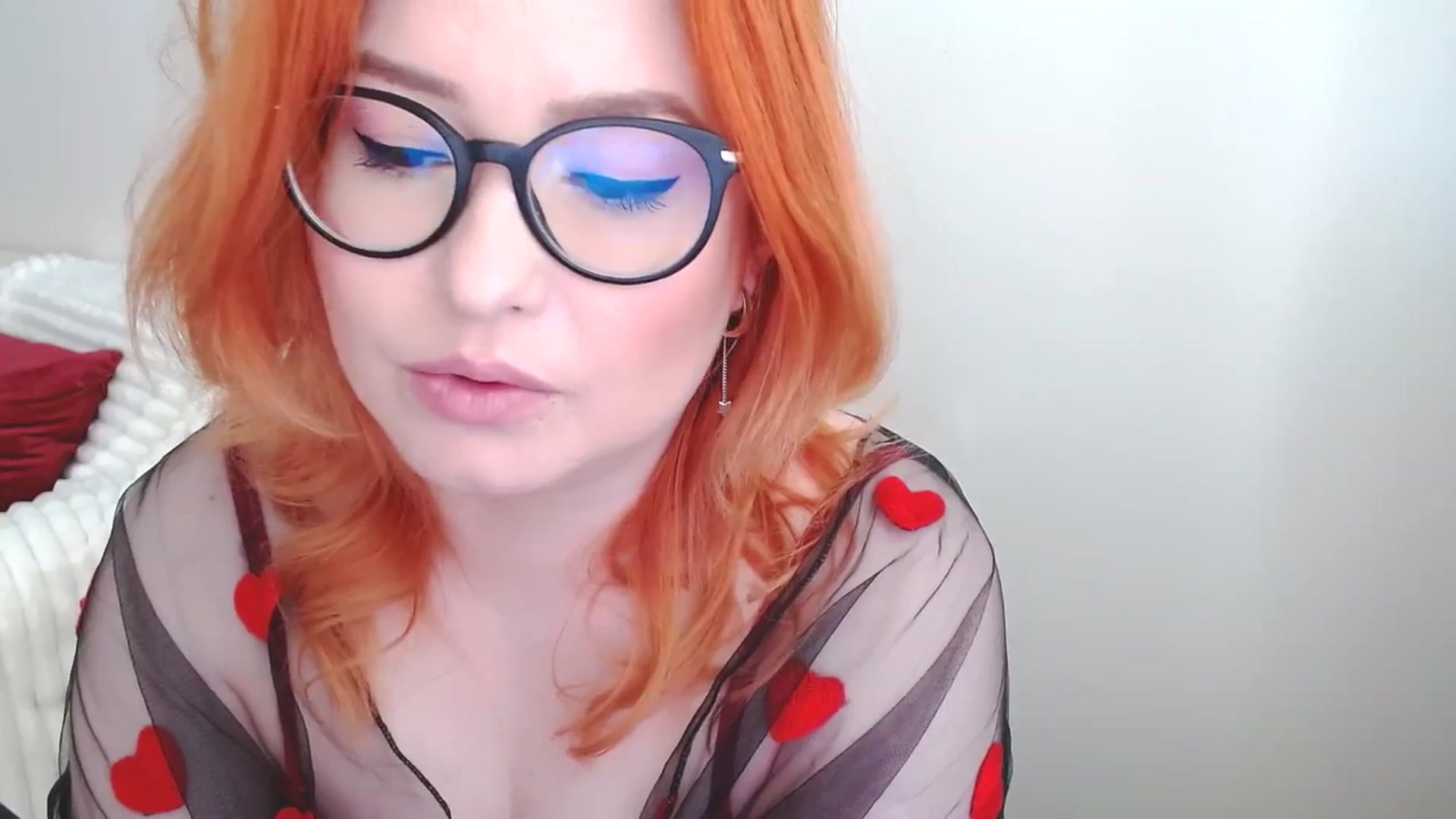 Gallery image thumbnail from EvaStar19's myfreecams stream on, 05/04/2025, 15:43 image 5 of 20