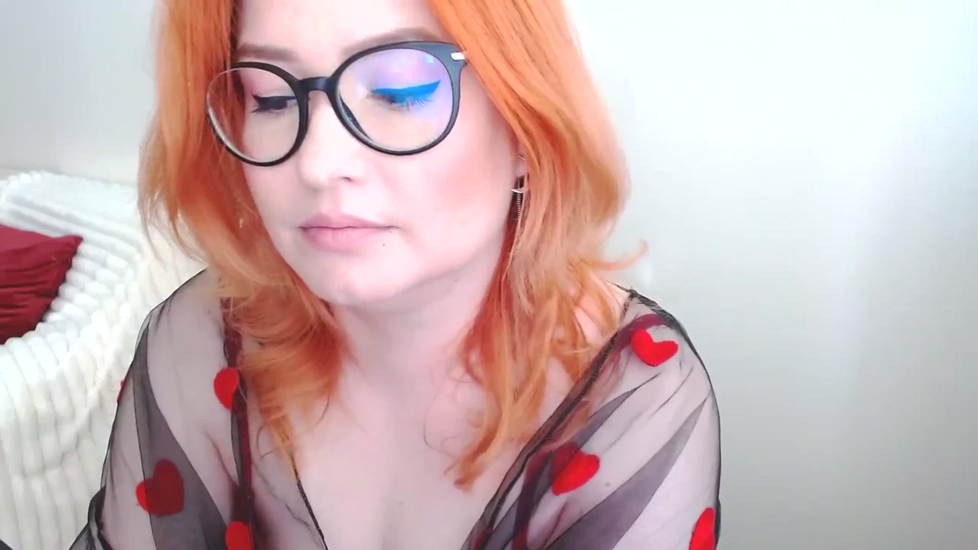 Gallery image thumbnail from EvaStar19's myfreecams stream on, 05/04/2025, 15:43 image 7 of 20
