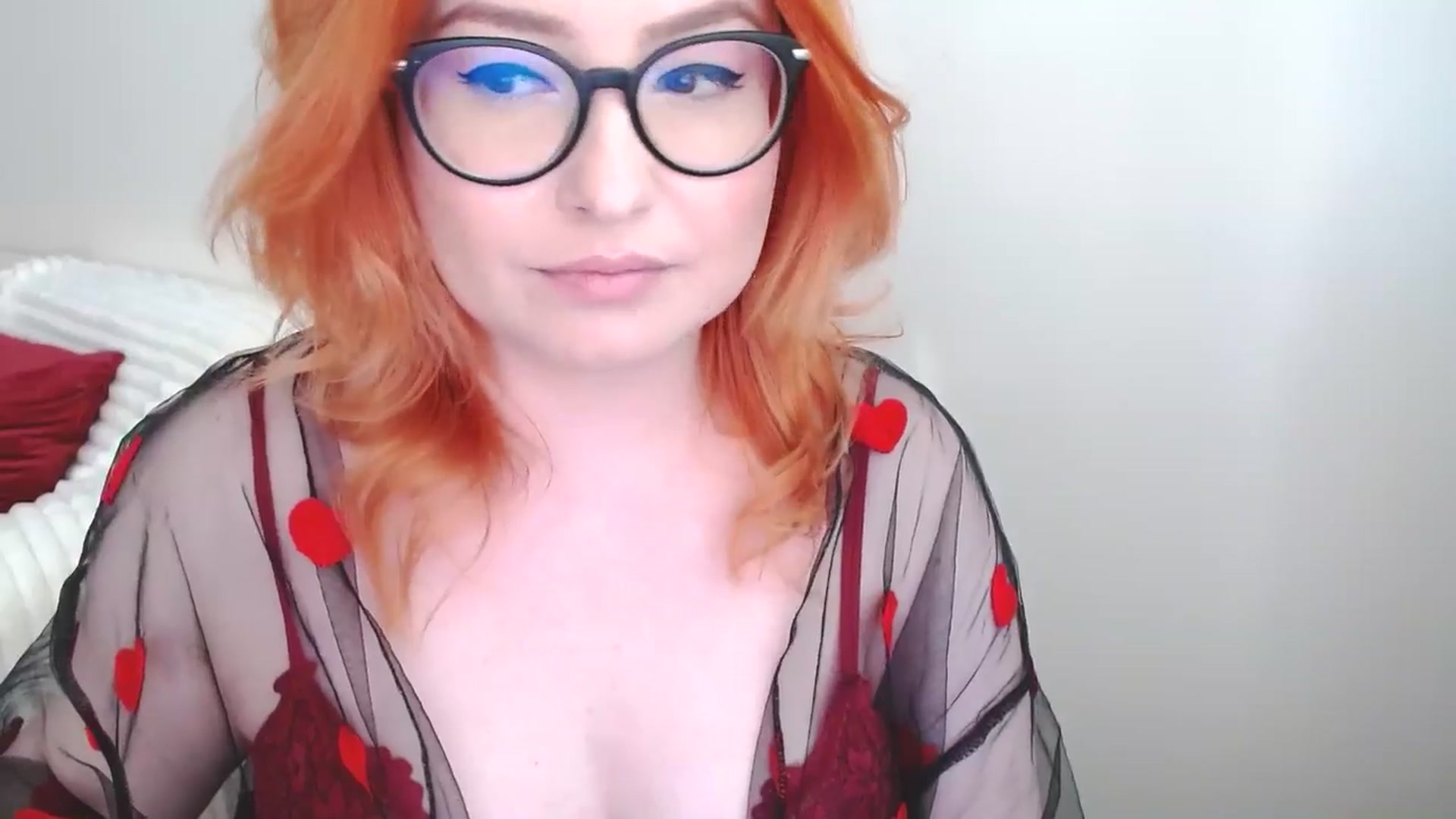 Gallery image thumbnail from EvaStar19's myfreecams stream on, 05/04/2025, 15:43 image 13 of 20