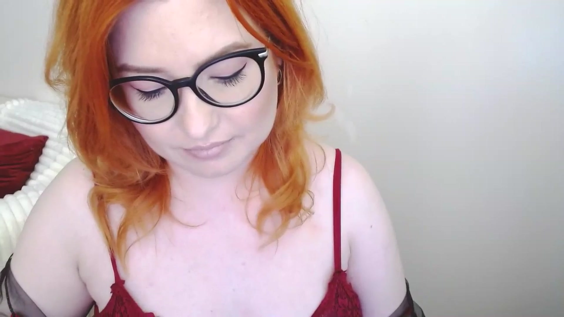 Gallery image thumbnail from EvaStar19's myfreecams stream on, 05/04/2025, 16:18 image 16 of 20